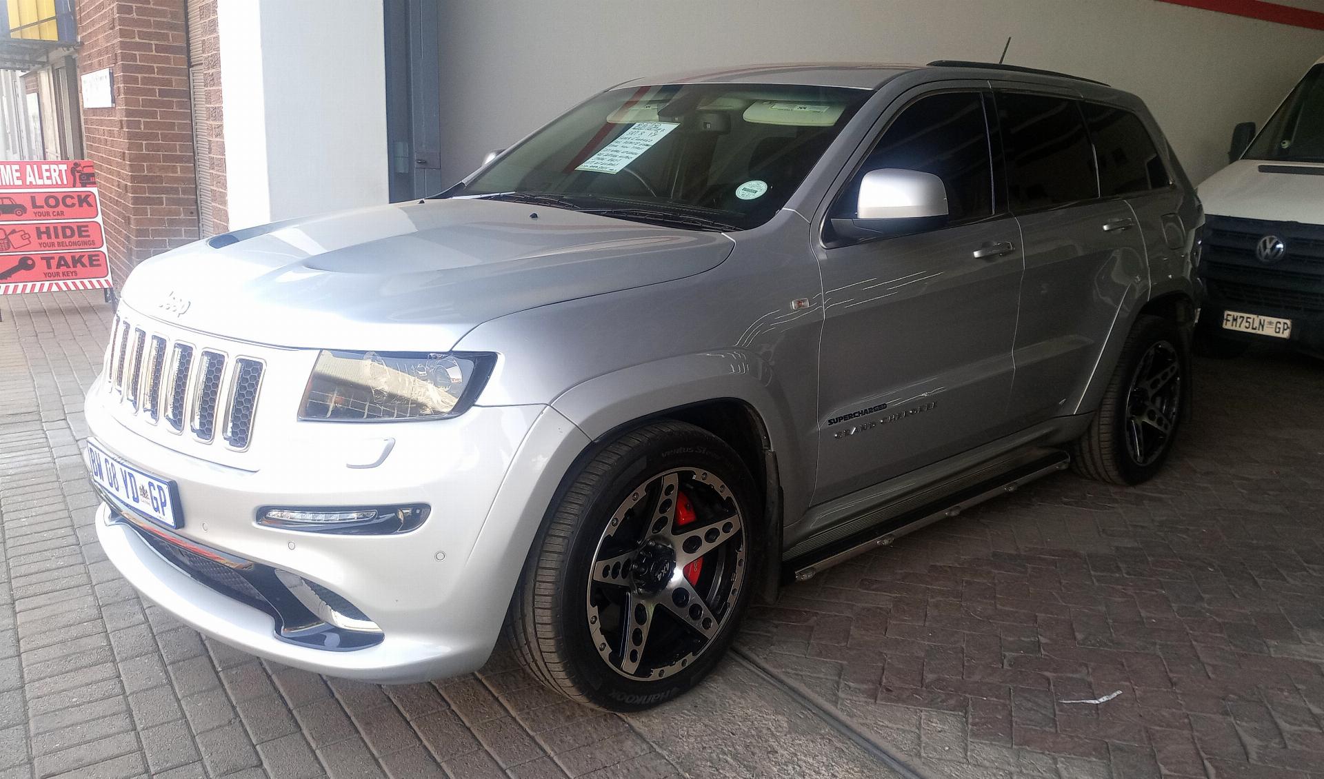 Jeep Grand Cherokee SRT 8 Super Charged