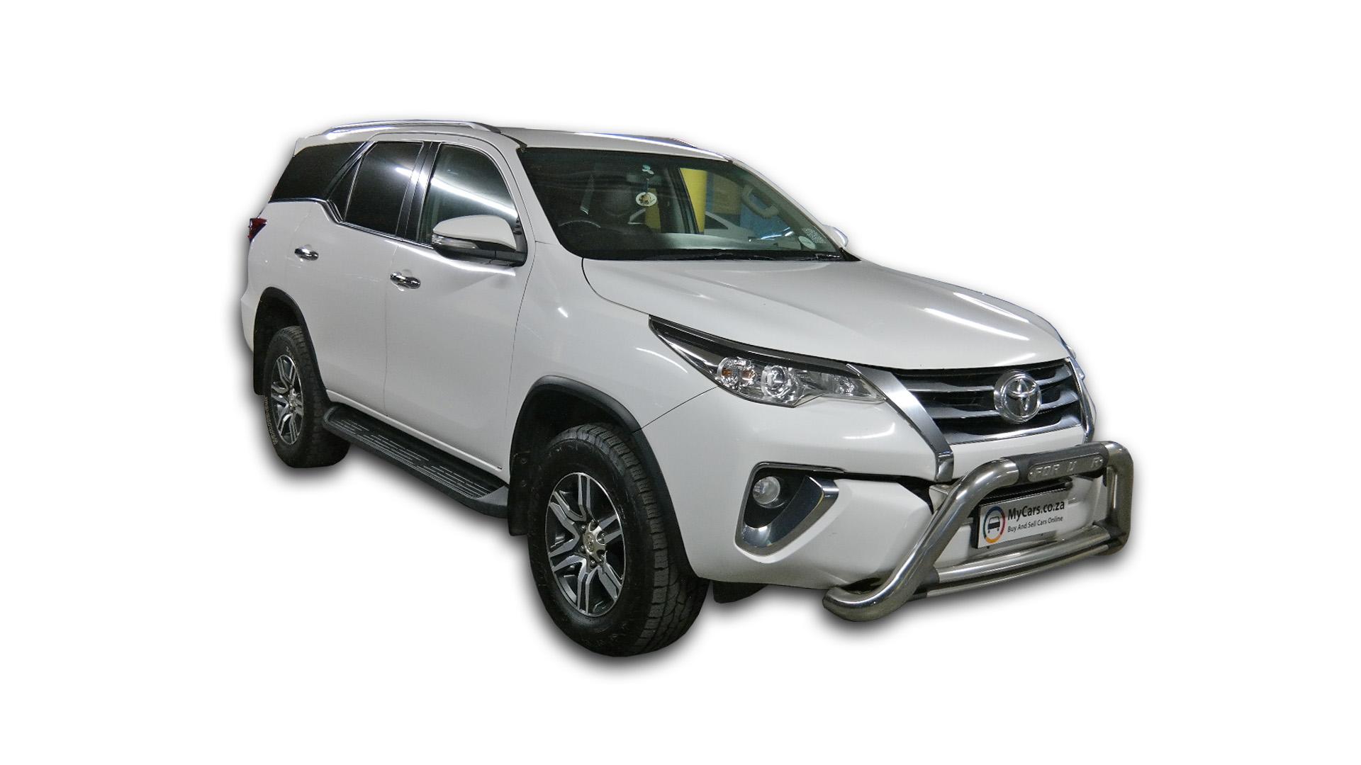 Toyota Fortuner 2.4 GD-6 R/B A/T