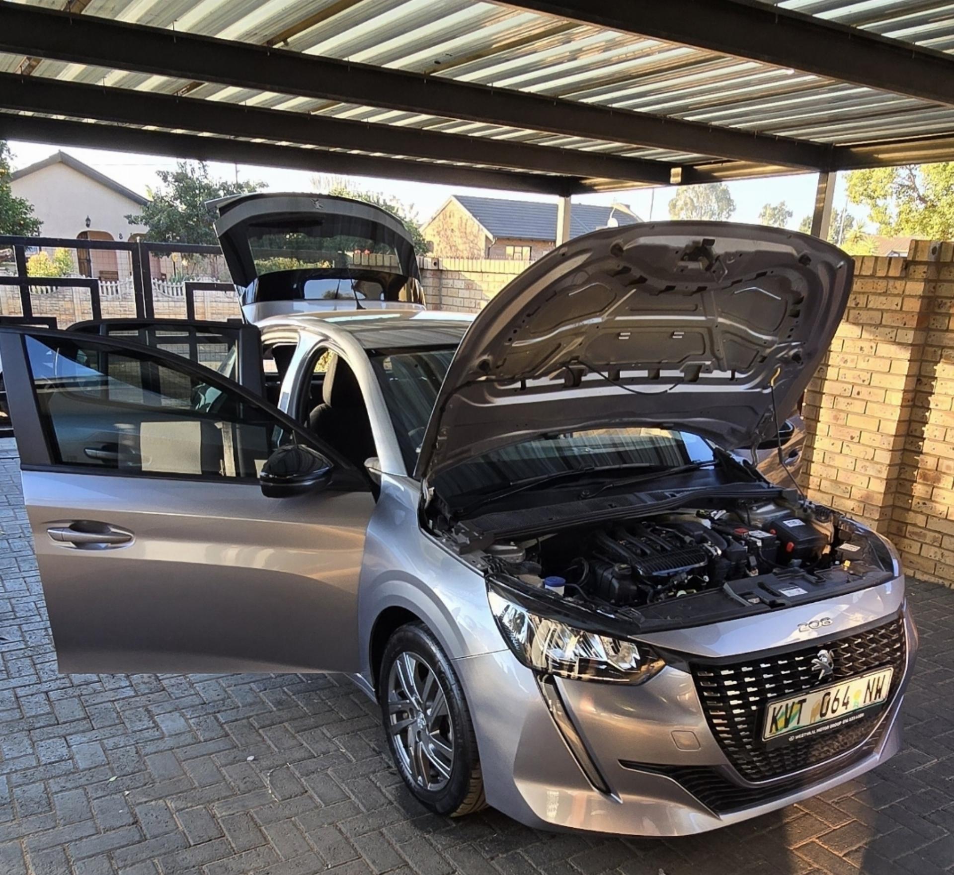 Used Peugeot 208 1.2 Active 2022 on auction with a price of R 256,000. Peugeot 208 1.2 Active