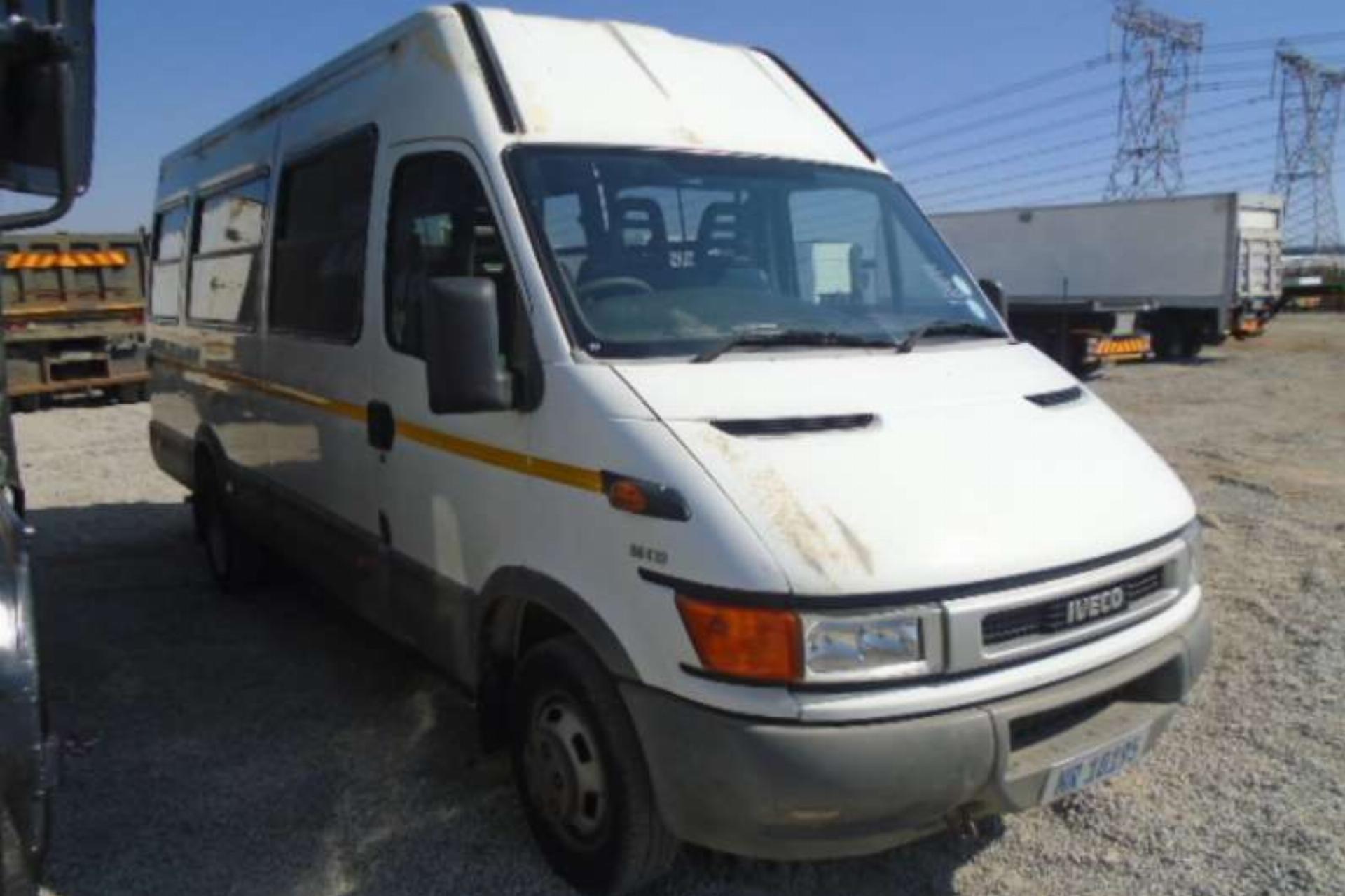 Iveco Daily Unijet 23 Seater Bus