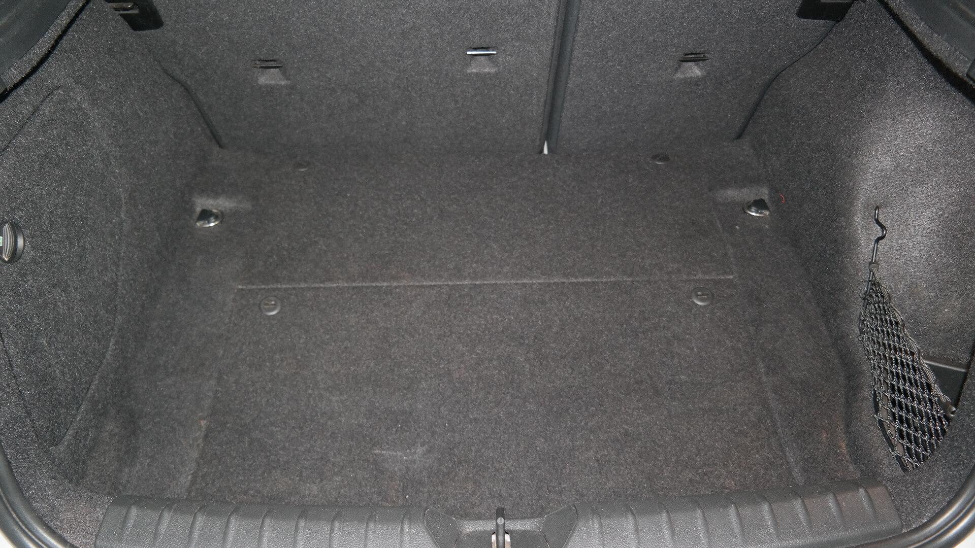 Repossessed BMW 1 Series 120I 5DR A/T (F20) 2017 on auction with a price of R 264,900. BMW 1 Series 120I 5DR A/T (F20)