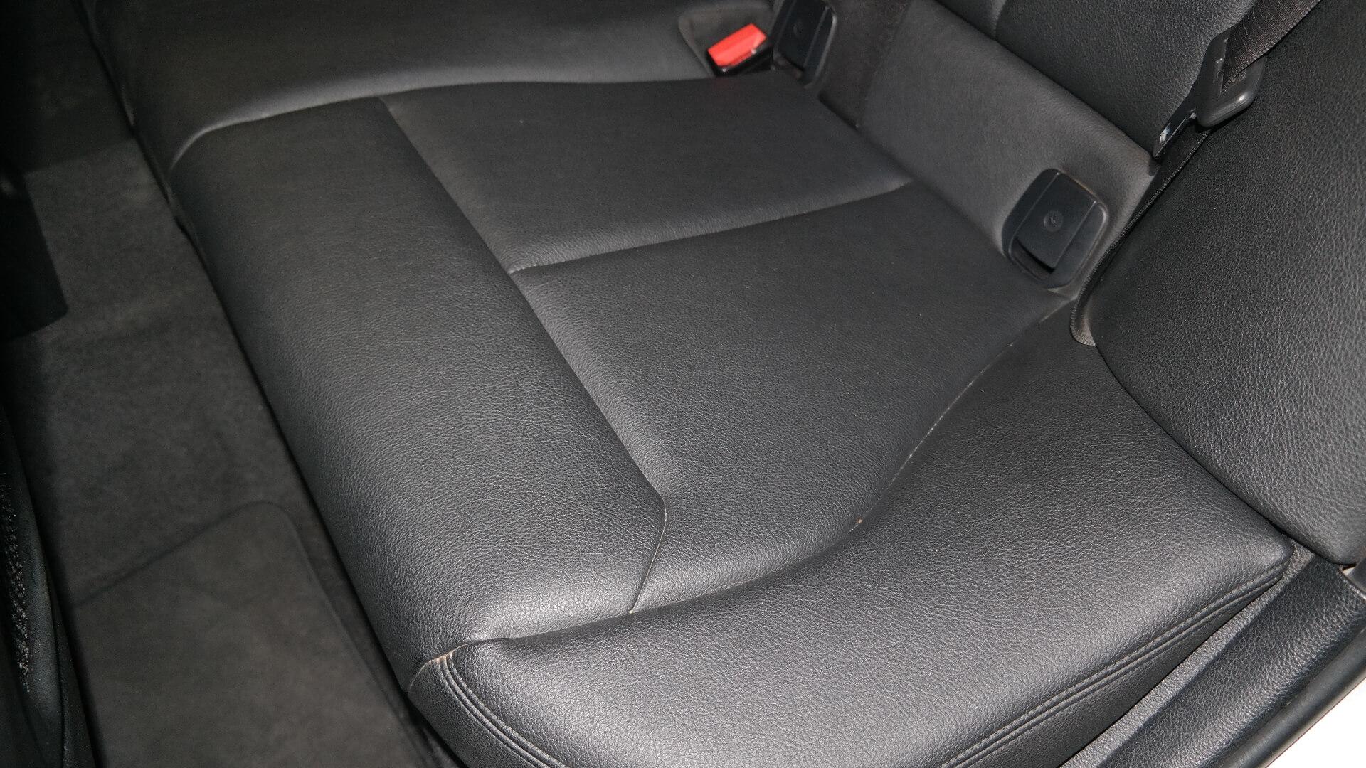 Repossessed BMW 1 Series 120I 5DR A/T (F20) 2017 on auction with a price of R 264,900. BMW 1 Series 120I 5DR A/T (F20)