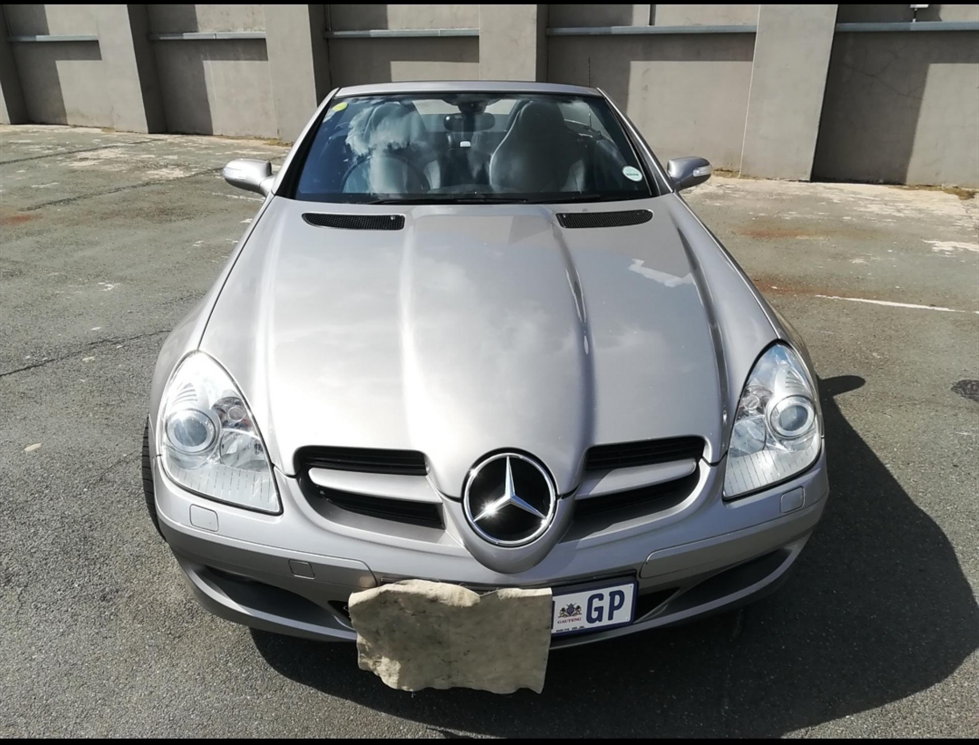 Used Mercedes Benz SLK 350 2006 on auction with a price of R 160,000. Mercedes Benz SLK 350