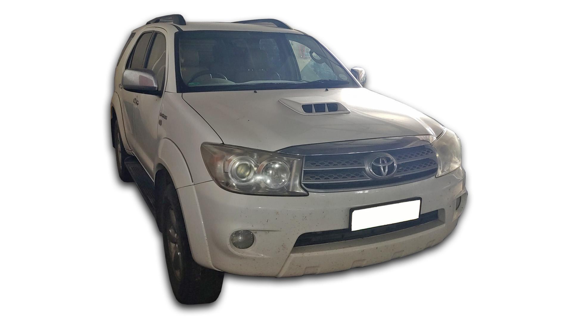 Repossessed Toyota Fortuner 3.0D-4D R/B 2009 on auction with a price of R 148,900. Toyota Fortuner 3.0D-4D R/B