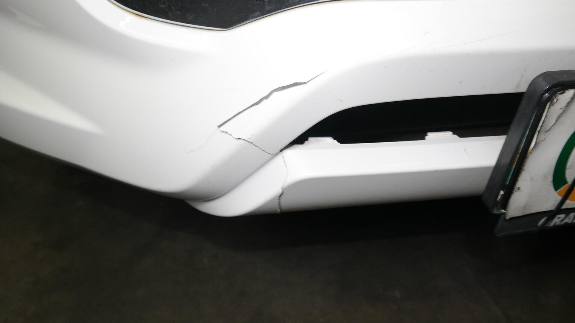 Repossessed Toyota Hilux 2.4 GD-6 RB Rai 2021 on auction with a price of R 387,200. Toyota Hilux 2.4 GD-6 RB Rai