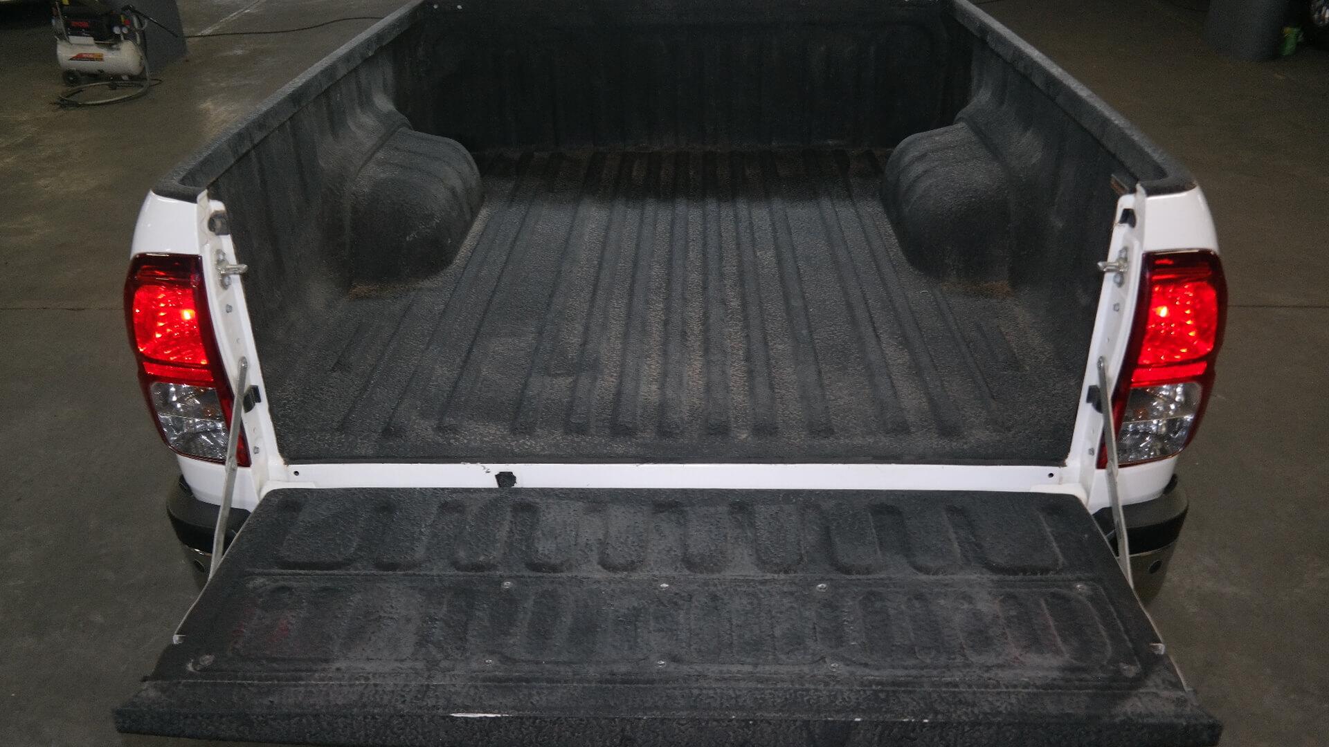 Repossessed Toyota Hilux 2.4 GD-6 RB Rai 2021 on auction with a price of R 387,200. Toyota Hilux 2.4 GD-6 RB Rai