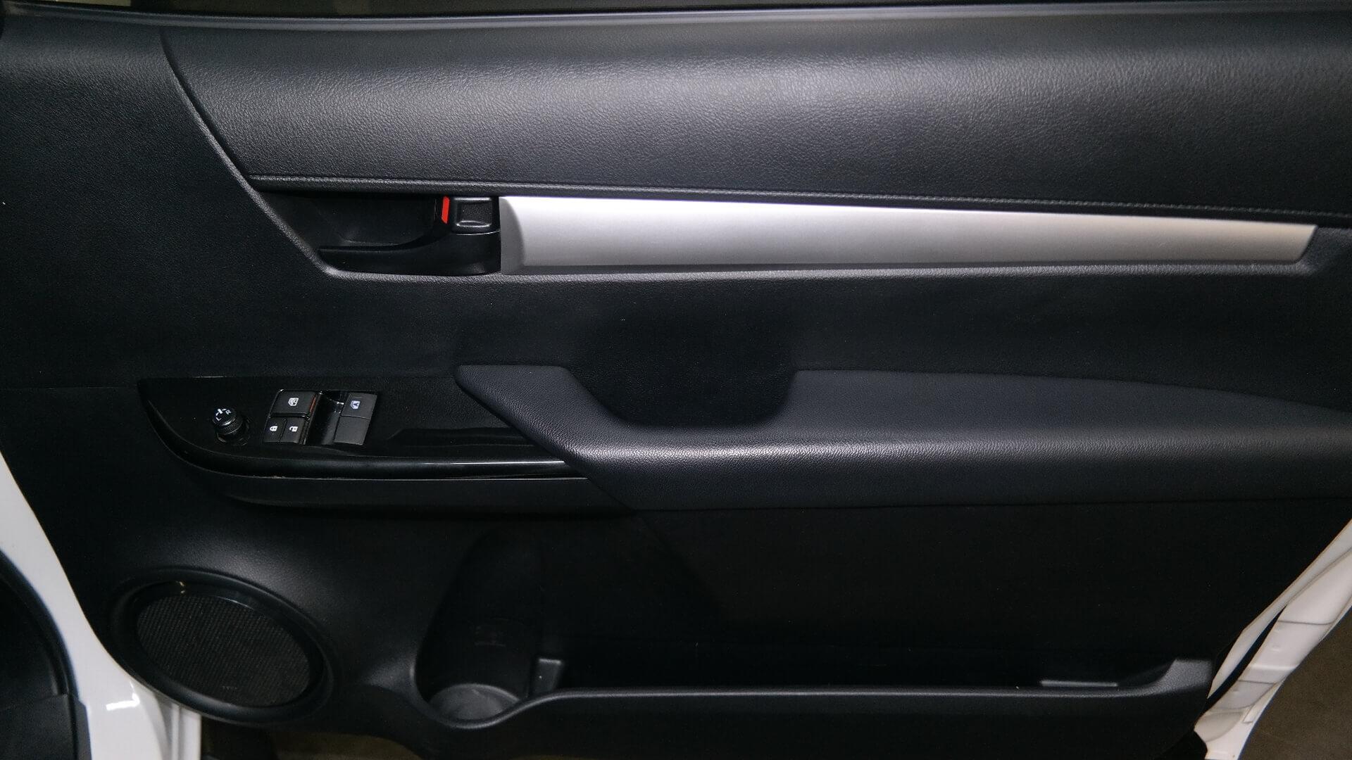 Repossessed Toyota Hilux 2.4 GD-6 RB Rai 2021 on auction with a price of R 387,200. Toyota Hilux 2.4 GD-6 RB Rai