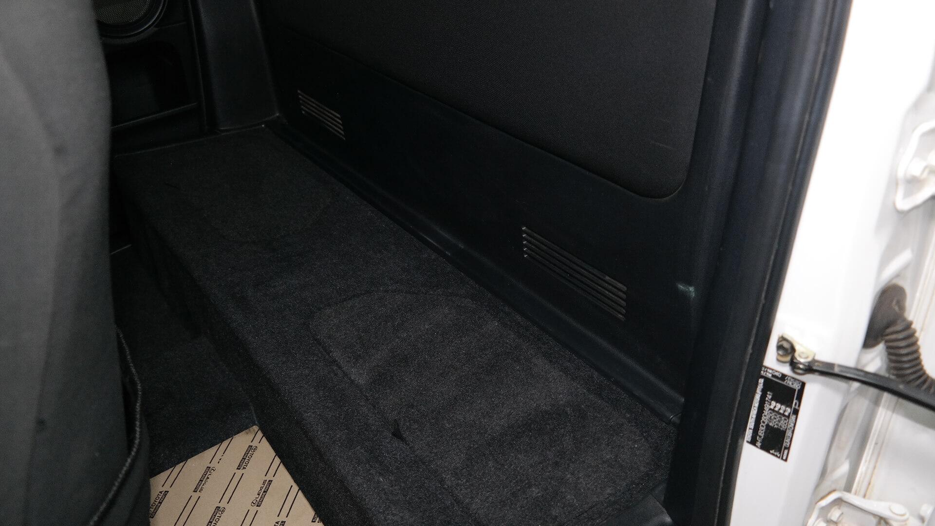 Repossessed Toyota Hilux 2.4 GD-6 RB Rai 2021 on auction with a price of R 387,200. Toyota Hilux 2.4 GD-6 RB Rai