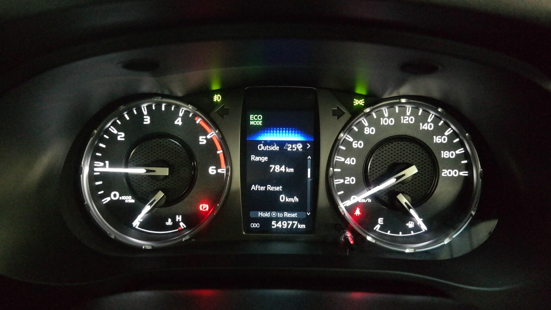 Repossessed Toyota Hilux 2.4 GD-6 RB Rai 2021 on auction with a price of R 387,200. Toyota Hilux 2.4 GD-6 RB Rai