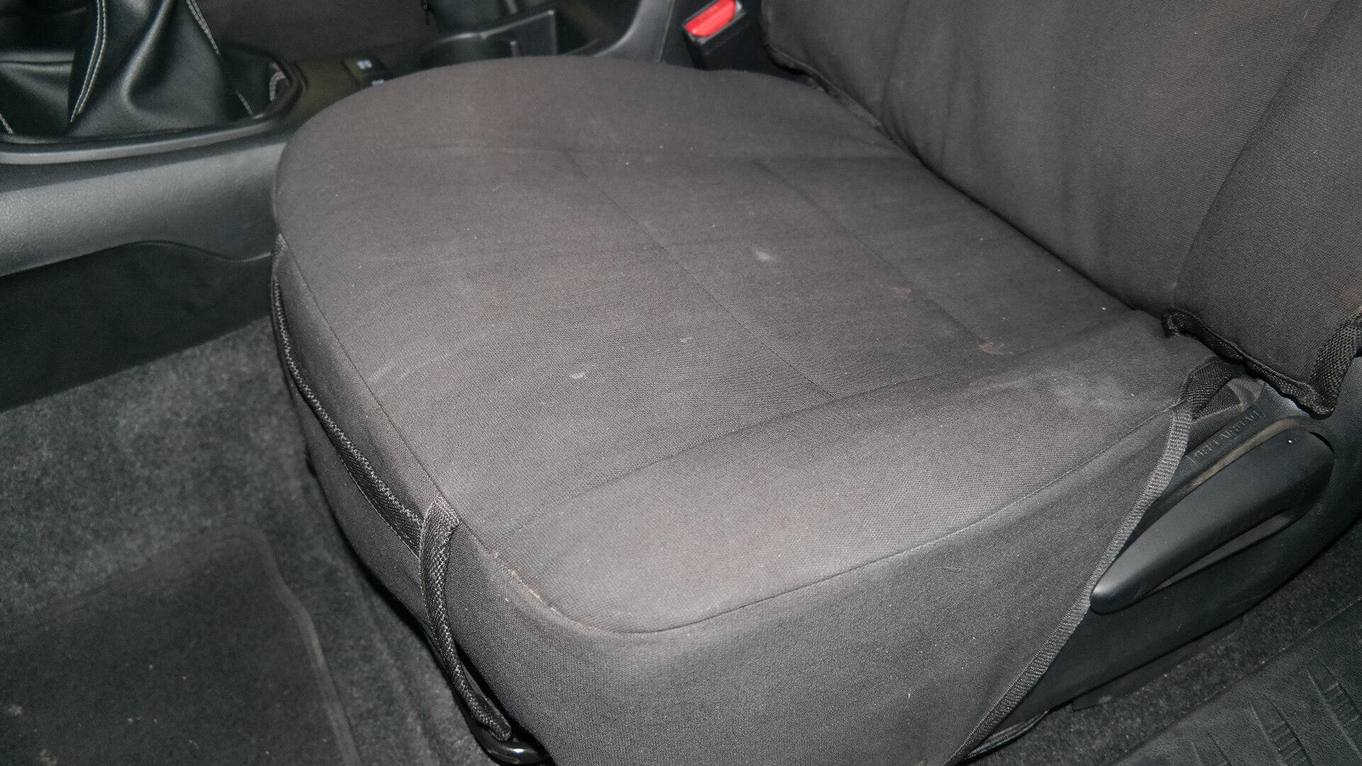 Repossessed Toyota Hilux 2.4 GD-6 RB Rai 2021 on auction with a price of R 387,200. Toyota Hilux 2.4 GD-6 RB Rai