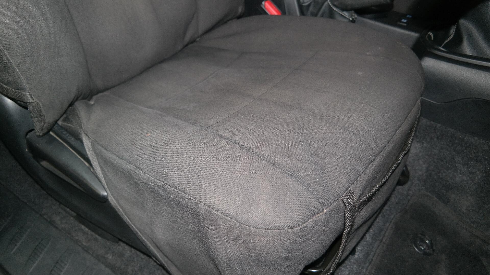 Repossessed Toyota Hilux 2.4 GD-6 RB Rai 2021 on auction with a price of R 387,200. Toyota Hilux 2.4 GD-6 RB Rai