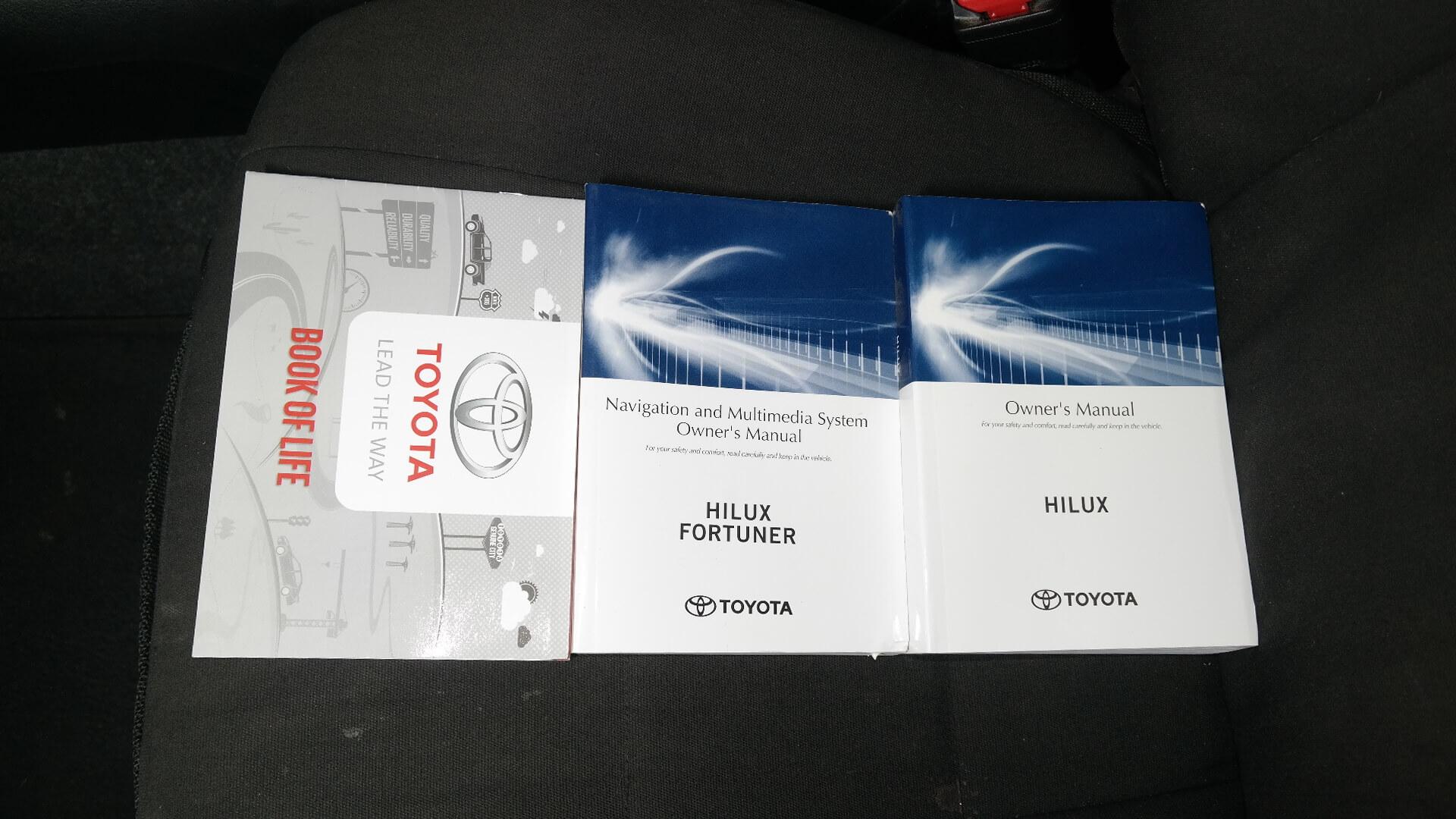 Repossessed Toyota Hilux 2.4 GD-6 RB Rai 2021 on auction with a price of R 387,200. Toyota Hilux 2.4 GD-6 RB Rai