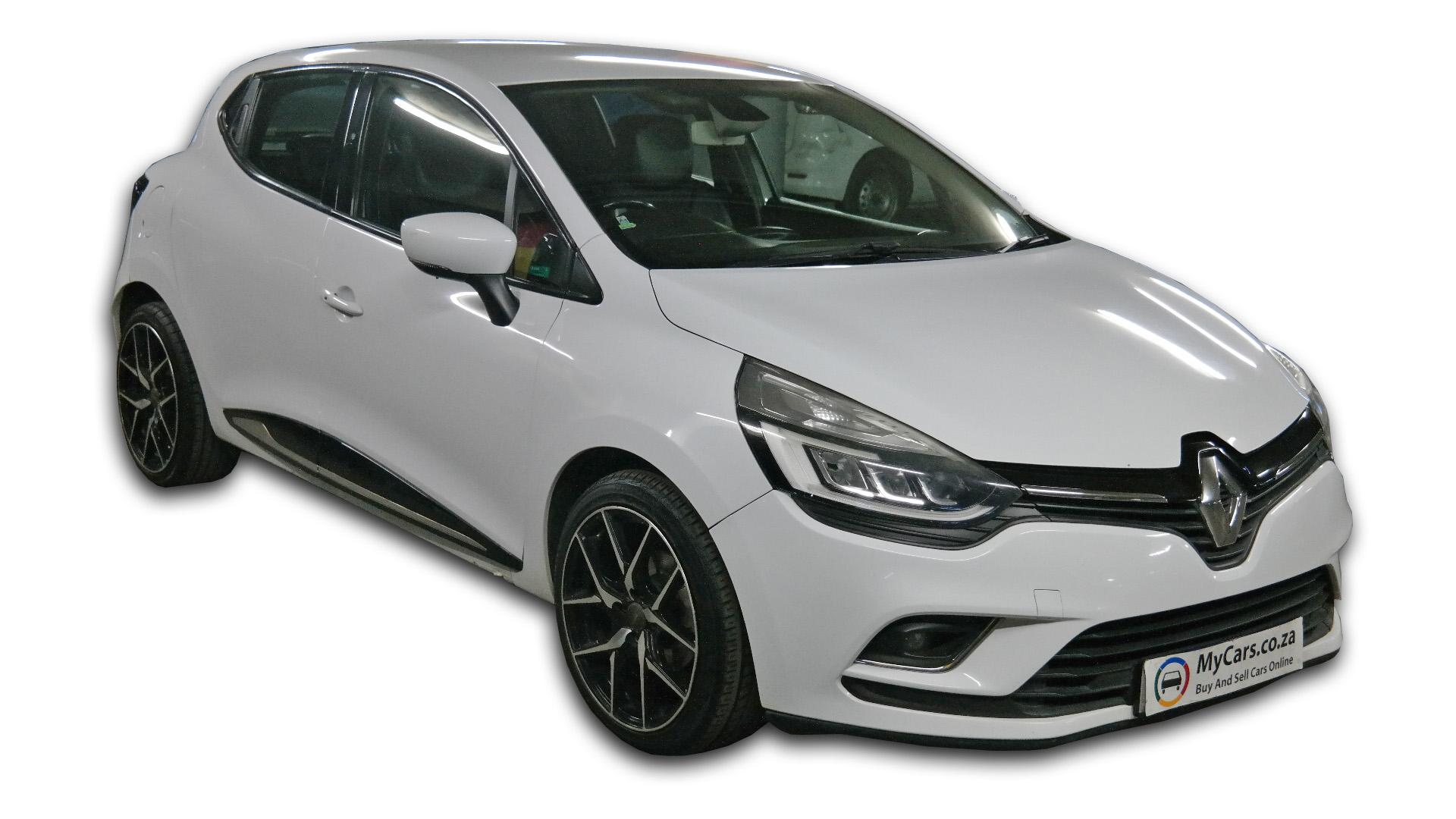 Repossessed Renault Clio IV 900 T Dynamique 2017 on auction with a price of R 175,000. Renault Clio IV 900 T Dynamique