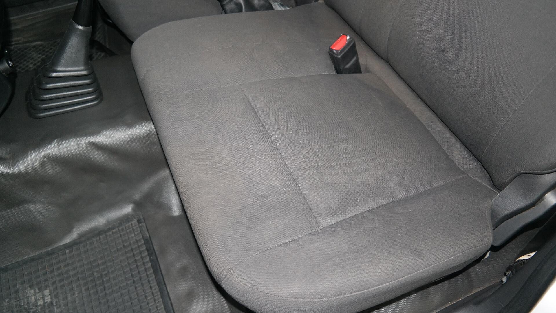 Repossessed Isuzu D-MAX 250 HO Fleetside 2020 on auction with a price of R 254,300. Isuzu D-MAX 250 HO Fleetside