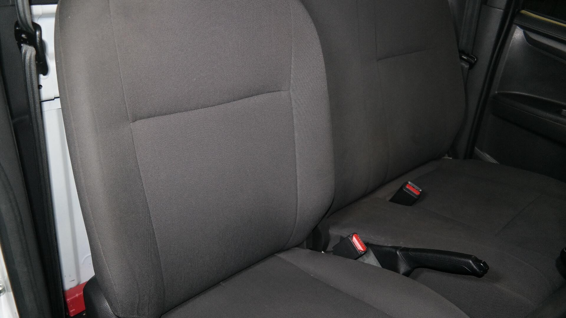 Repossessed Isuzu D-MAX 250 HO Fleetside 2020 on auction with a price of R 254,300. Isuzu D-MAX 250 HO Fleetside