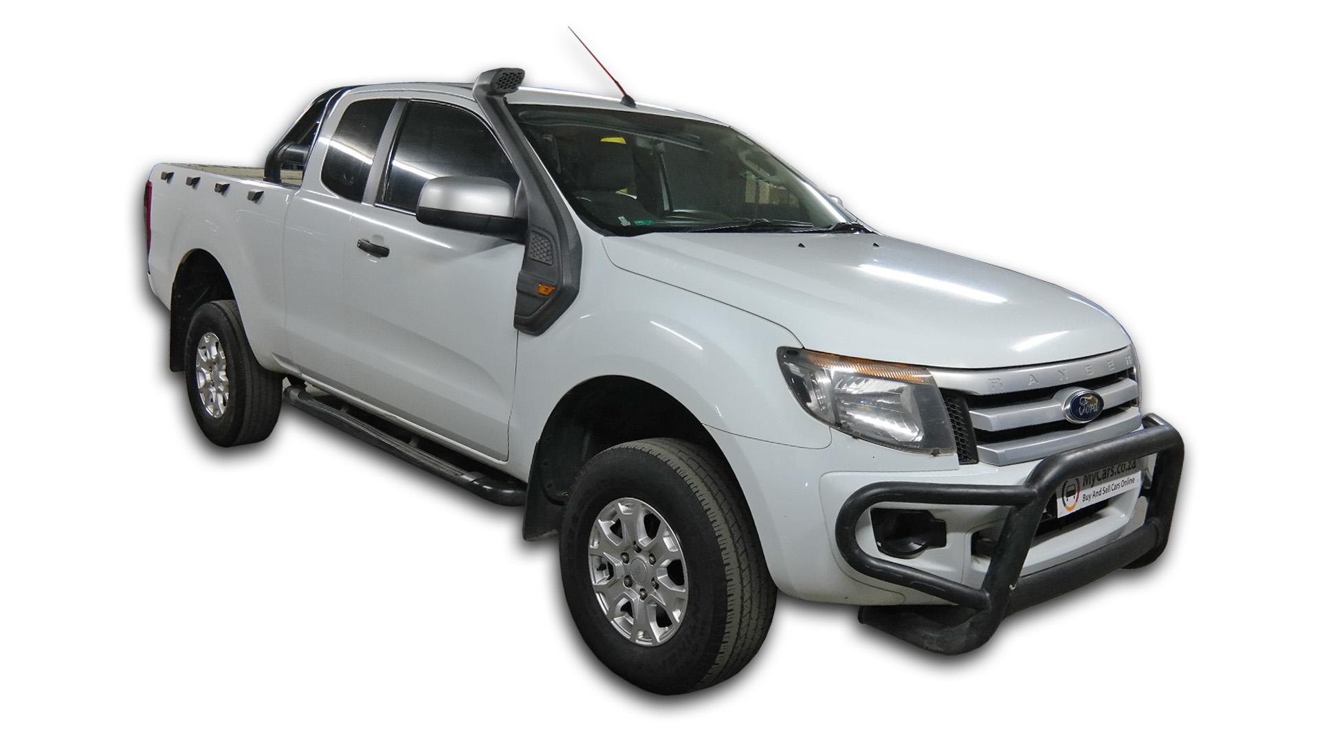 Repossessed Ford Ranger 3.2 Tdci XLS 4X4  A/T P/U 2012 on auction with a price of R 202,700. Ford Ranger 3.2 Tdci XLS 4X4  A/T P/U
