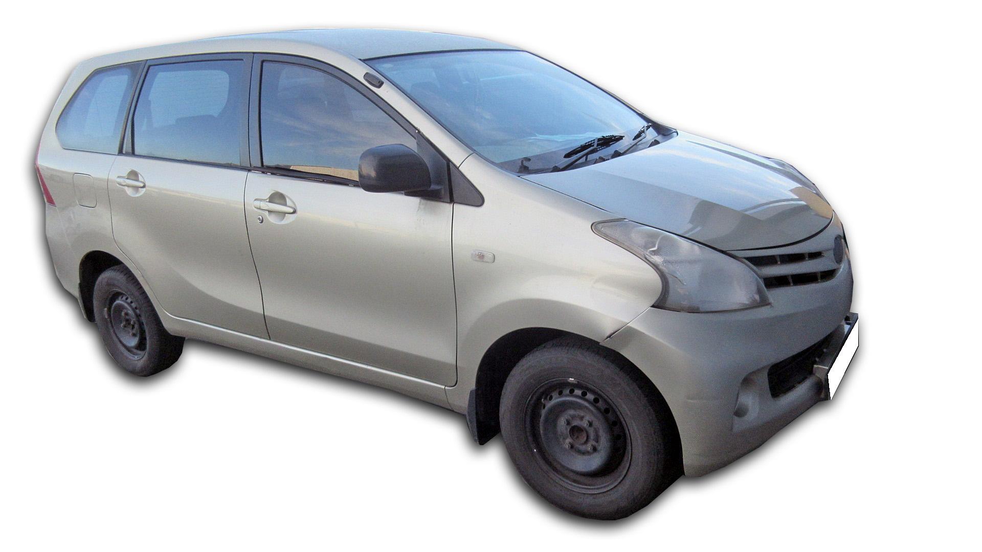 Repossessed Toyota Avanza 1.5 SX 2015 on auction with a price of R 153,700. Toyota Avanza 1.5 SX