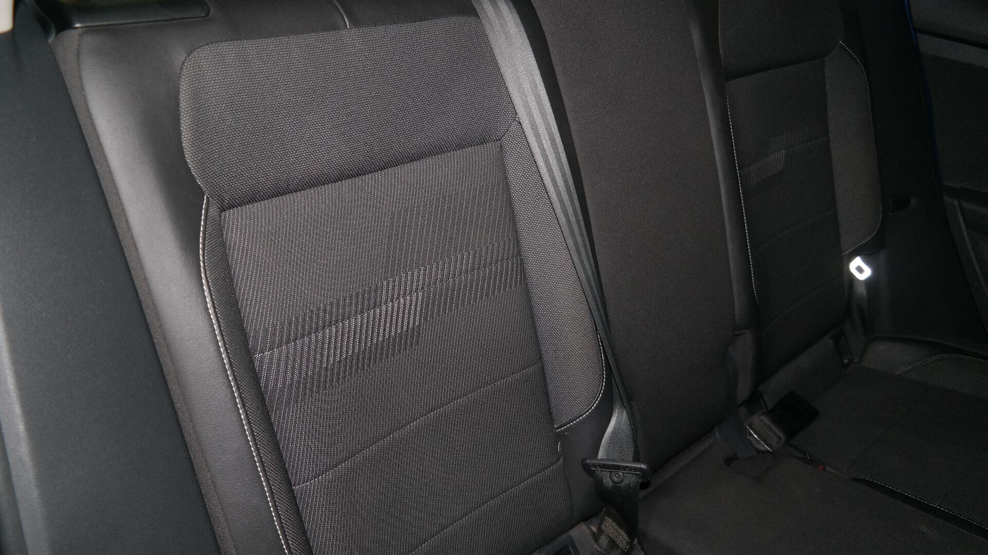 Repossessed Volkswagen T-CROSS 1.0 Tsi H 2021 on auction with a price of R 362,900. Volkswagen T-CROSS 1.0 Tsi H