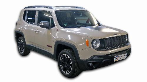 2016 JEEP RENEGADE 2.4 TRAILHAWK A/T 2016 JEEP RENEGADE 2.4 TRAILHAWK A/T