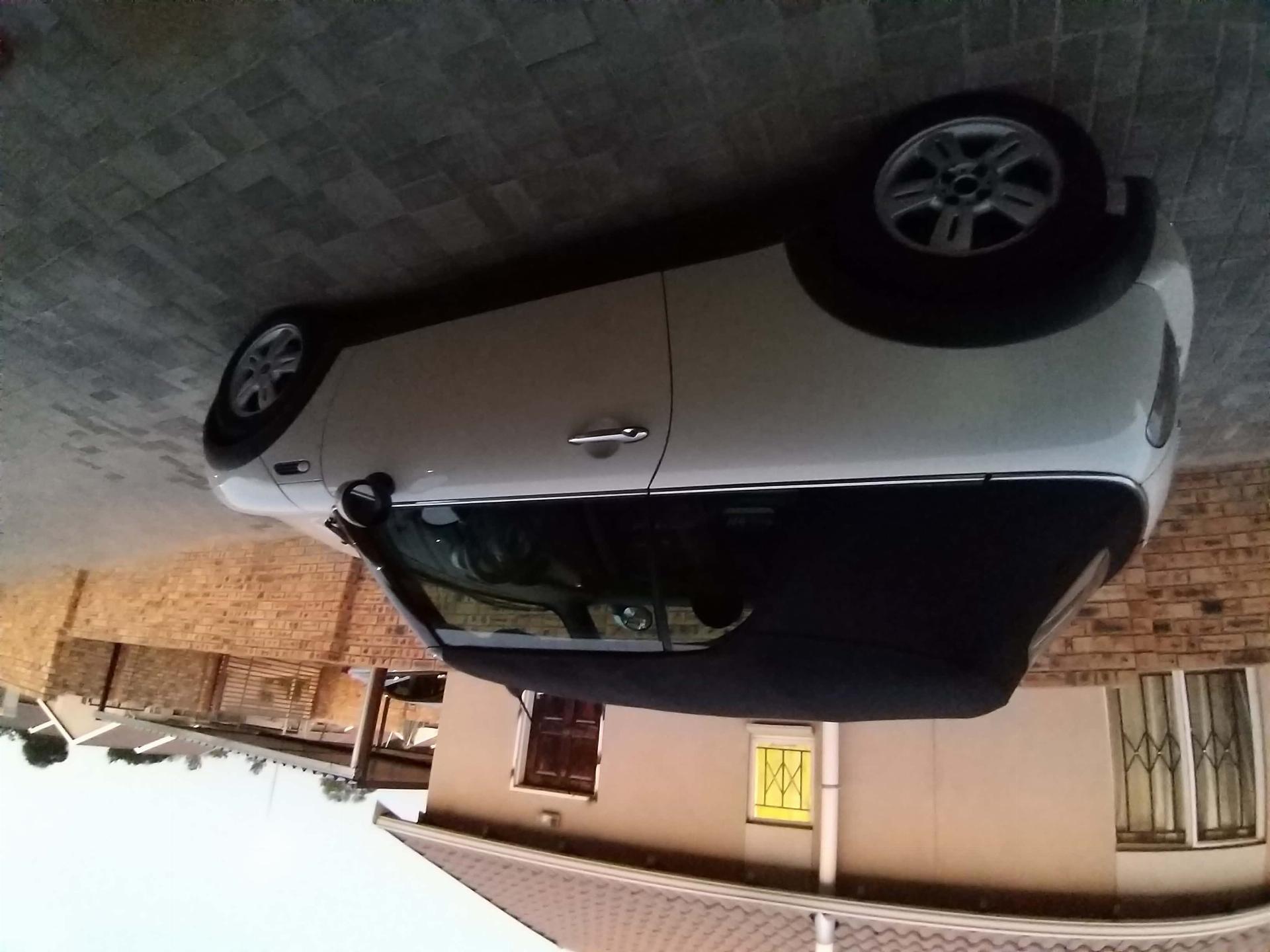 Used Cooper Convertible Mini Convertible R52 1.6 2007 on auction with a price of R 66,000. Cooper Convertible Mini Convertible R52 1.6