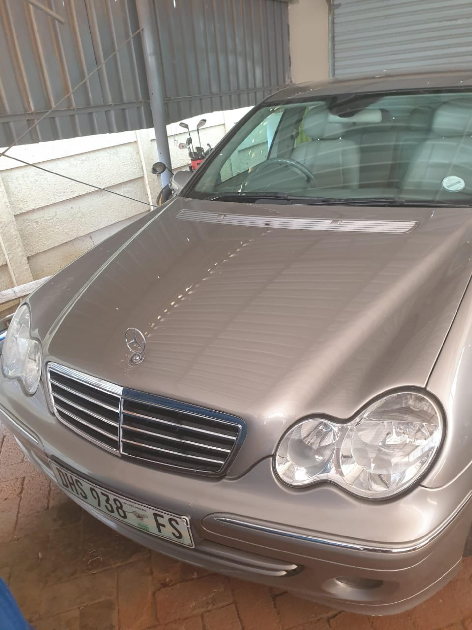 Used Mercedes Benz C200 Kompressor (W302) 2007 on auction with a price of R 124,900. Mercedes Benz C200 Kompressor (W302)