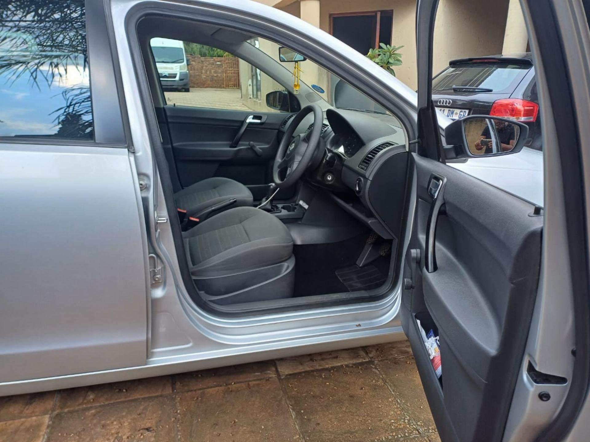 Used Volkswagen Polo Vivo 1.4 Conceptline 2016 on auction with a price of R 130,000. Volkswagen Polo Vivo 1.4 Conceptline