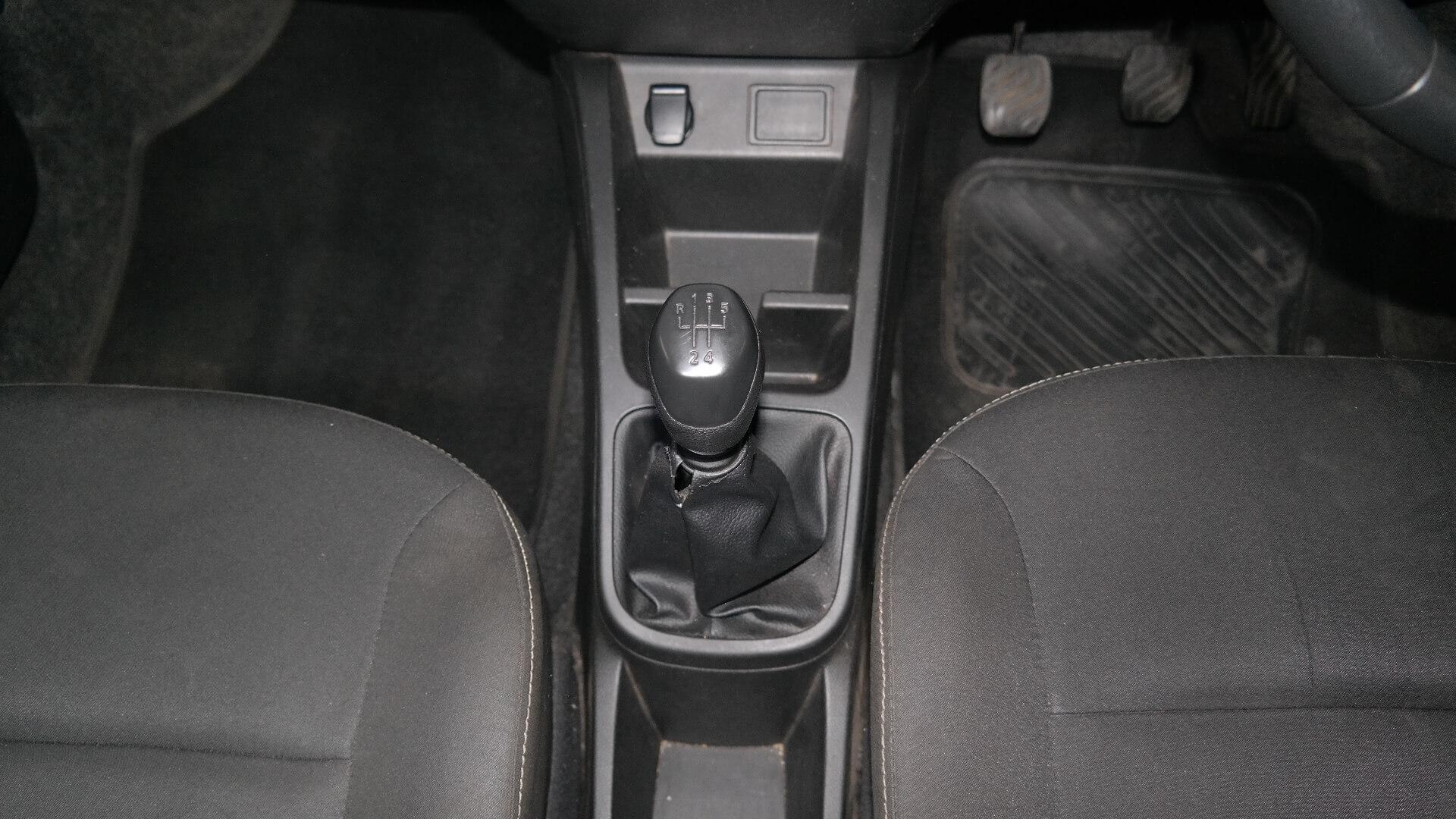 Repossessed Renault Kwid 1.0 Expression 5DR 2021 on auction with a price of R 136,200. Renault Kwid 1.0 Expression 5DR