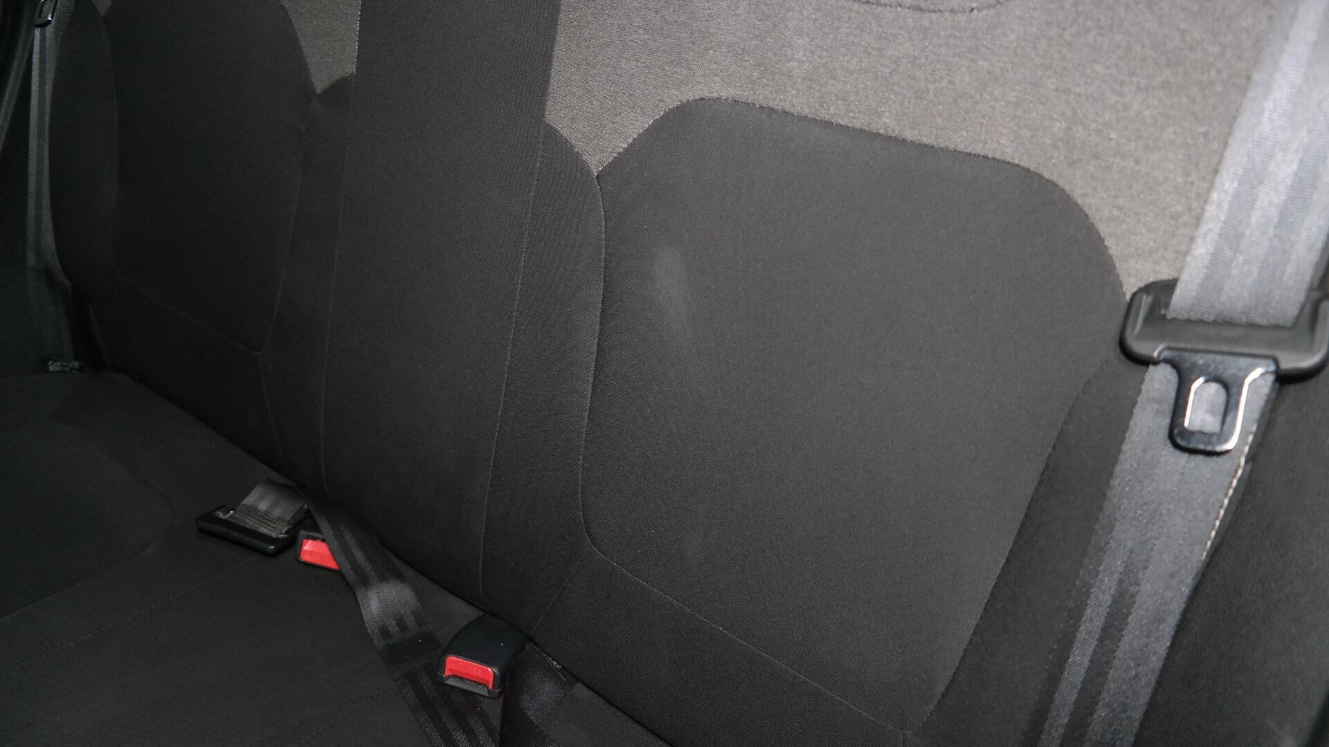 Repossessed Renault Kwid 1.0 Expression 5DR 2021 on auction with a price of R 136,200. Renault Kwid 1.0 Expression 5DR