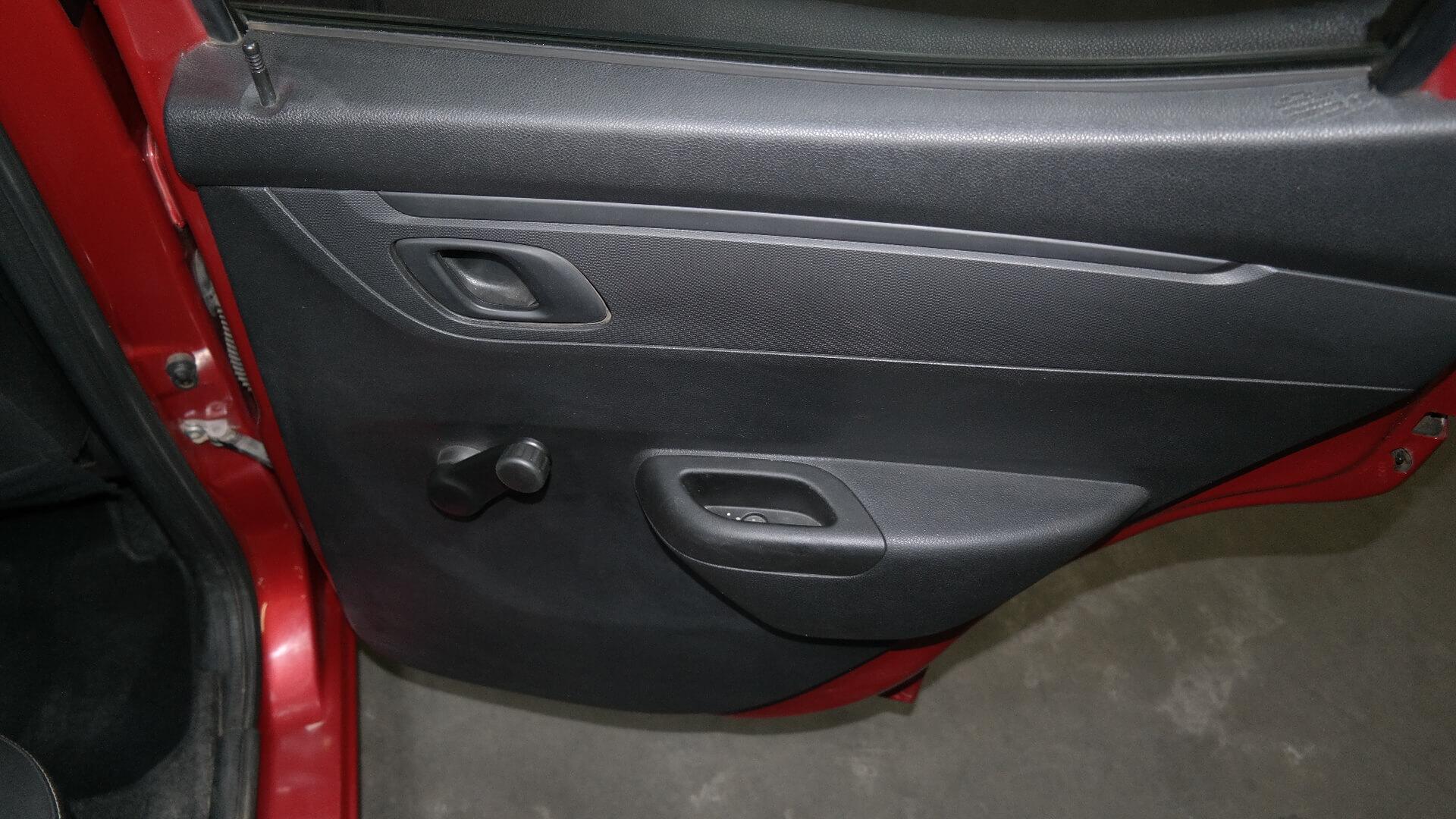 Repossessed Renault Kwid 1.0 Expression 5DR 2021 on auction with a price of R 136,200. Renault Kwid 1.0 Expression 5DR