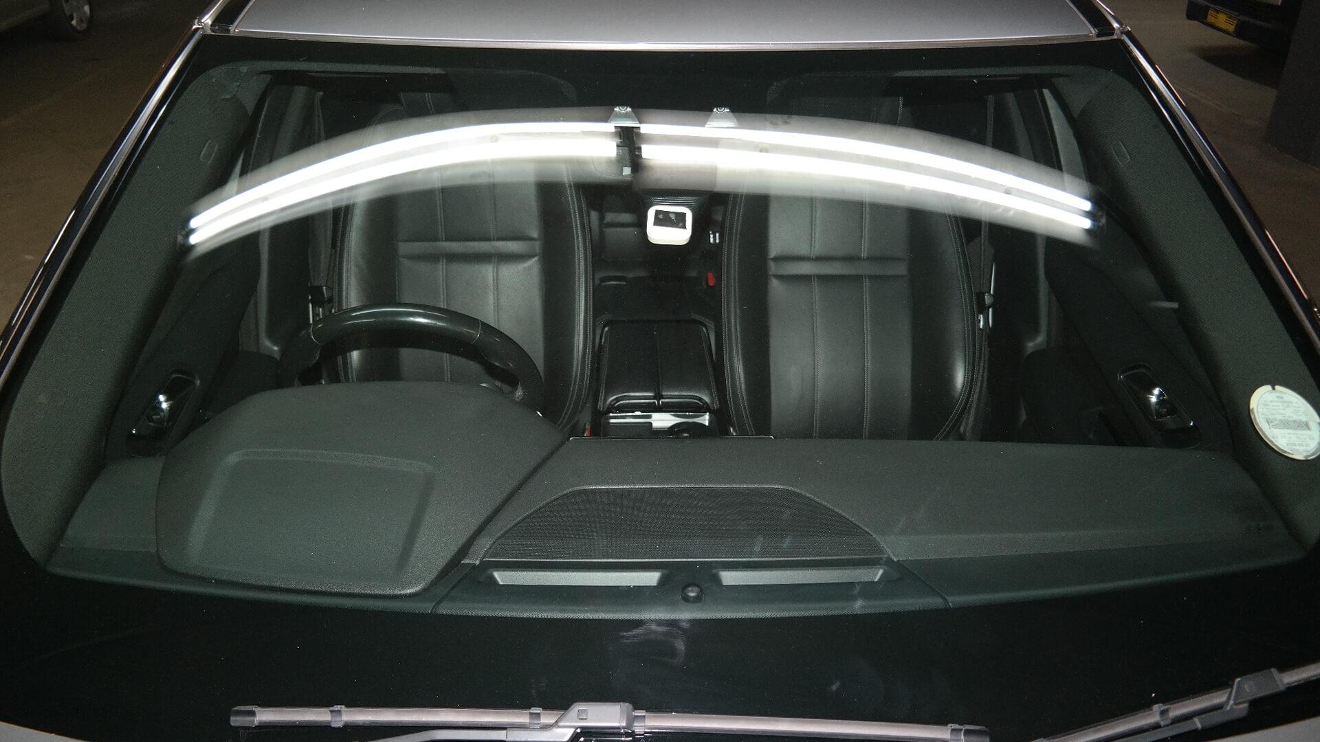 Repossessed Land Rover Range Rover Velar 3.0 2018 on auction with a price of R 754,500. Land Rover Range Rover Velar 3.0