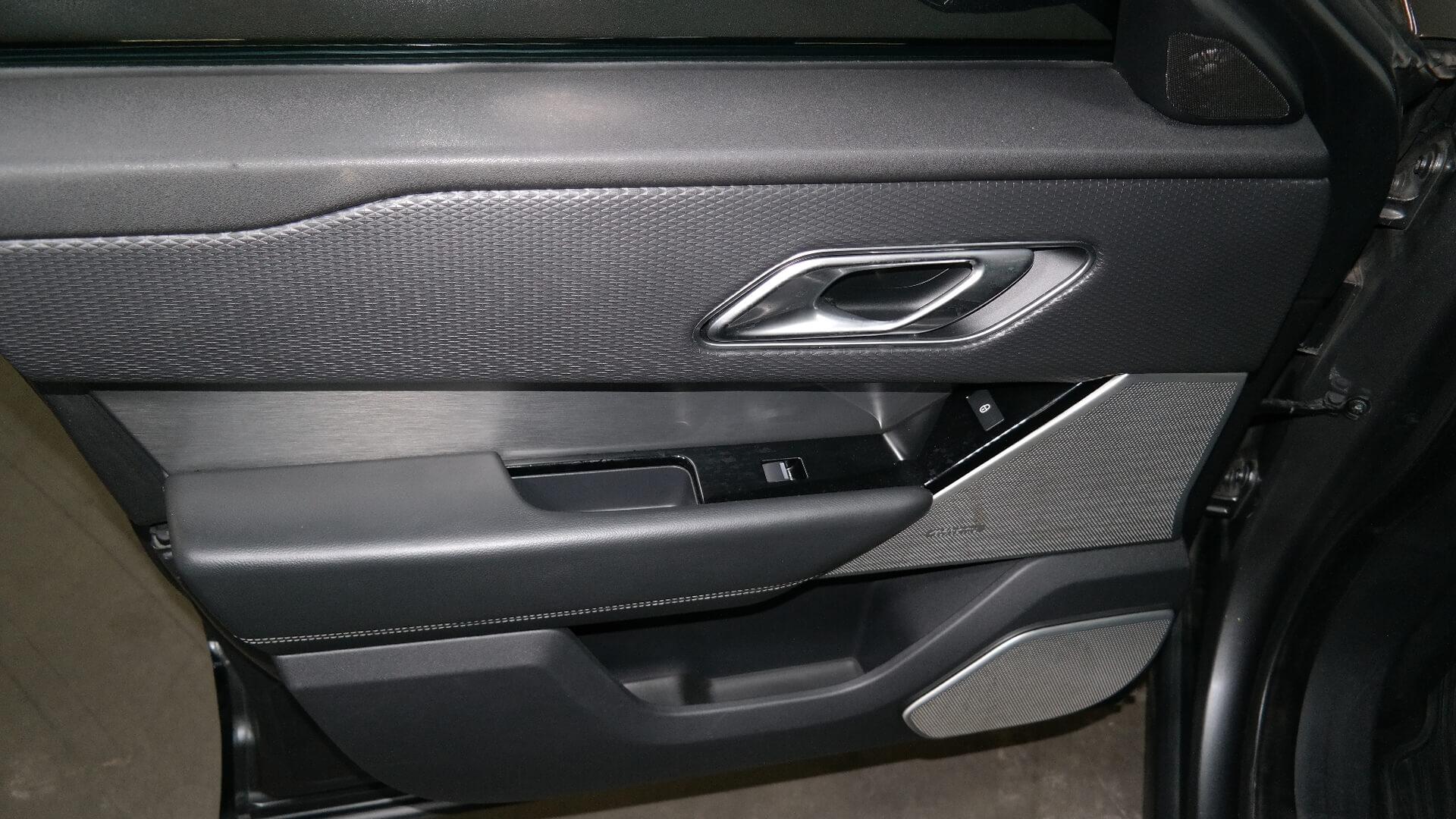 Repossessed Land Rover Range Rover Velar 3.0 2018 on auction with a price of R 754,500. Land Rover Range Rover Velar 3.0