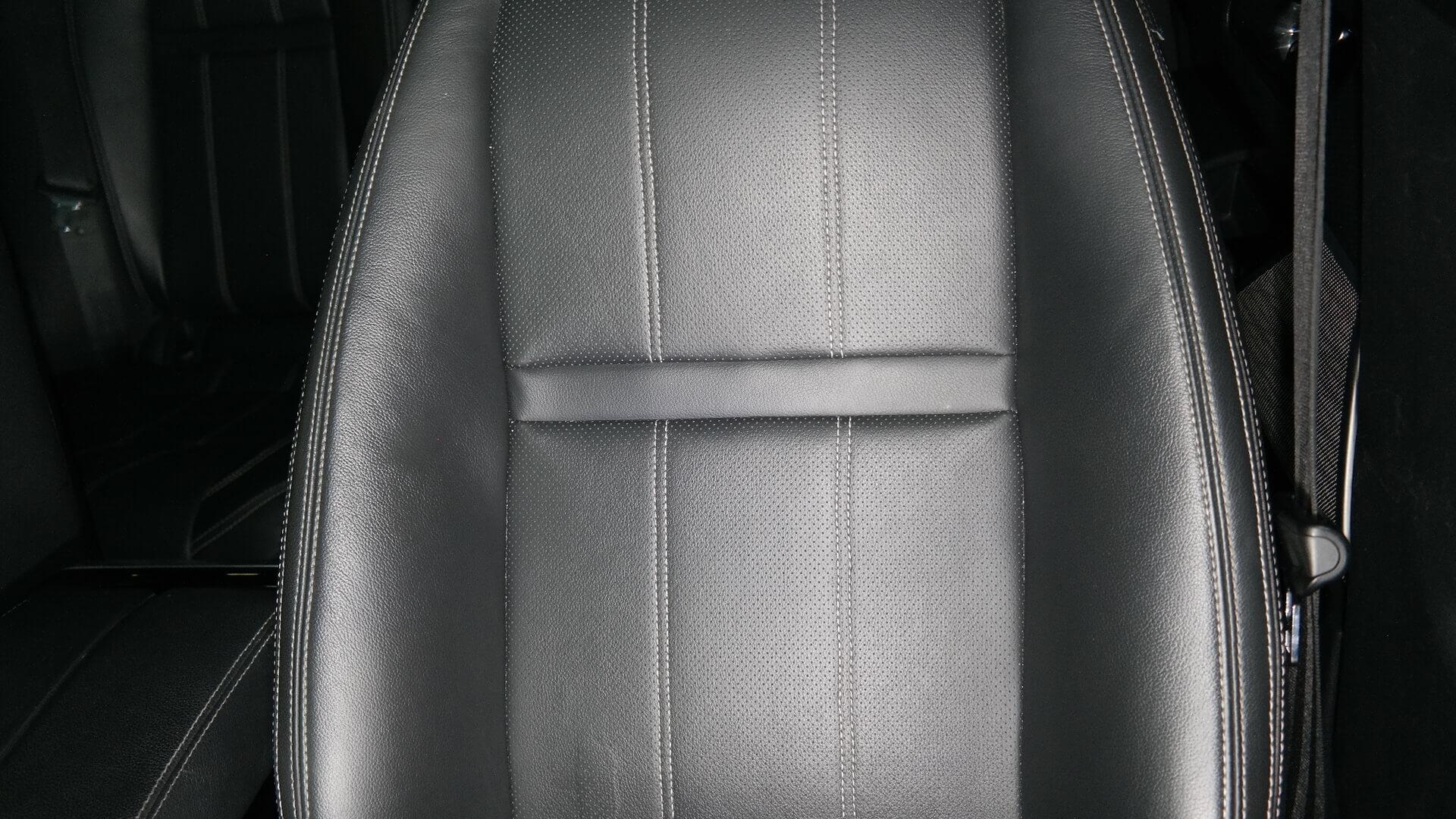 Repossessed Land Rover Range Rover Velar 3.0 2018 on auction with a price of R 754,500. Land Rover Range Rover Velar 3.0