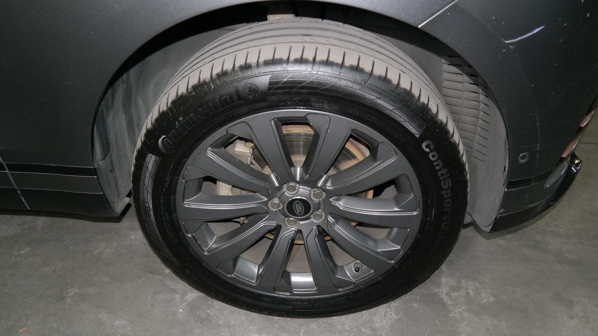 Repossessed Land Rover Range Rover Velar 3.0 2018 on auction with a price of R 754,500. Land Rover Range Rover Velar 3.0