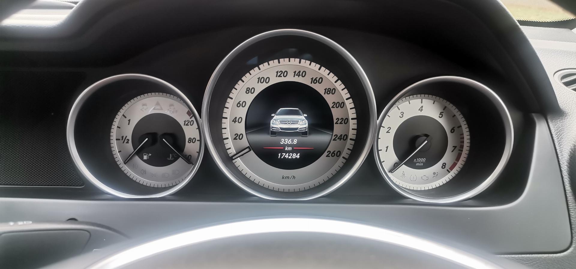 Used Mercedes Benz C200 Cgi 2014 on auction with a price of R 199,000. Mercedes Benz C200 Cgi