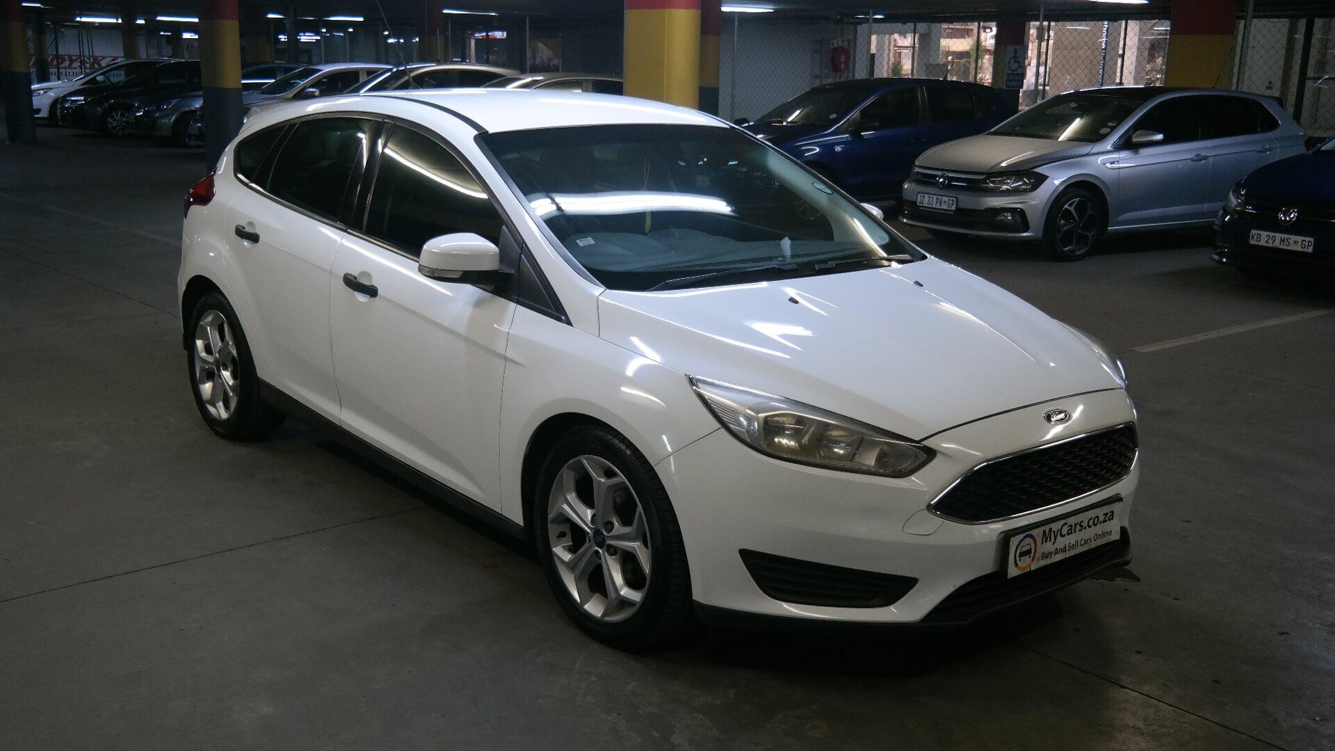 Repossessed Ford Focus 1.0 Ecoboost Ambiente 2015 on auction with a price of R 124,500. Ford Focus 1.0 Ecoboost Ambiente