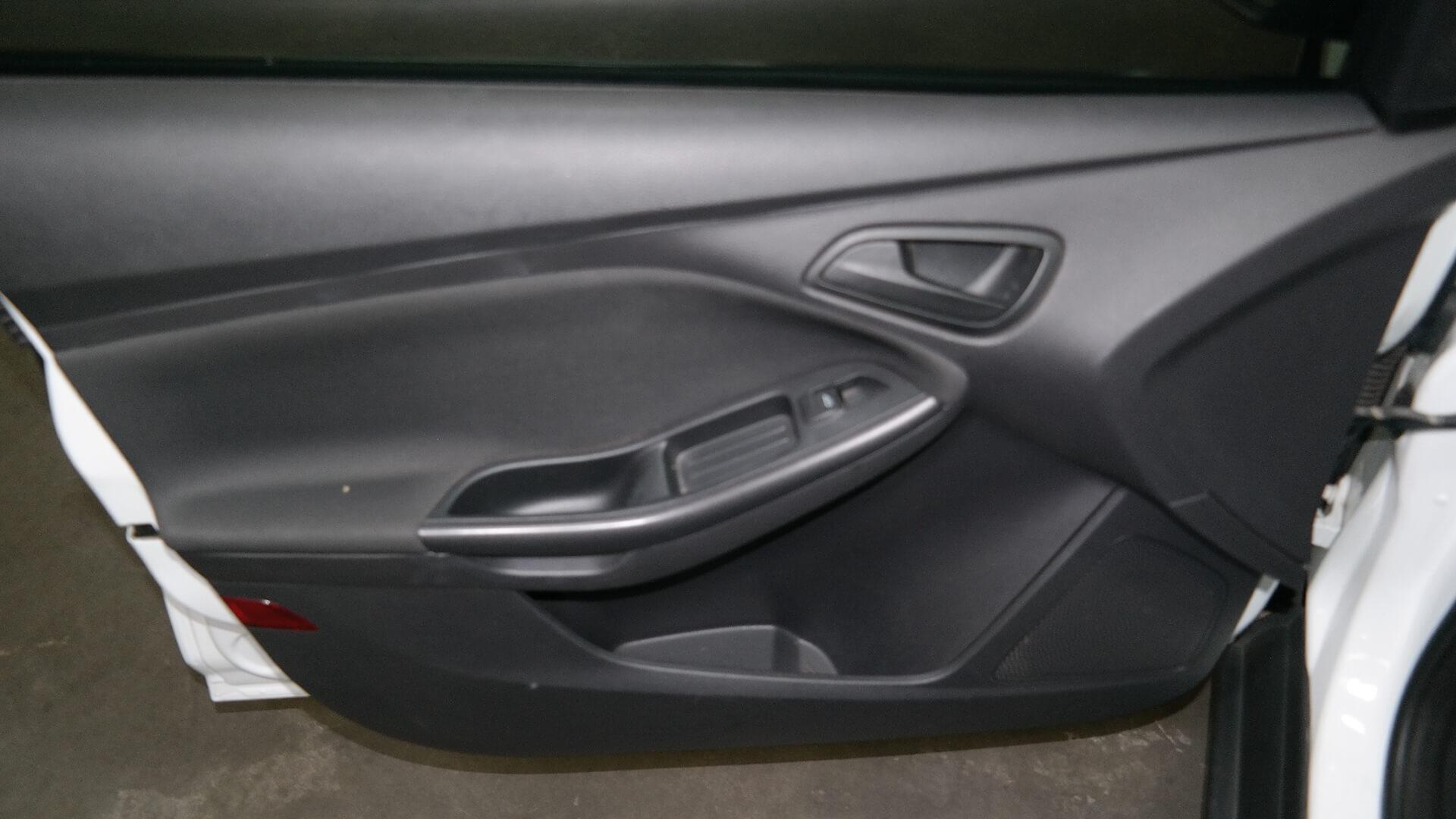 Repossessed Ford Focus 1.0 Ecoboost Ambiente 2015 on auction with a price of R 124,500. Ford Focus 1.0 Ecoboost Ambiente