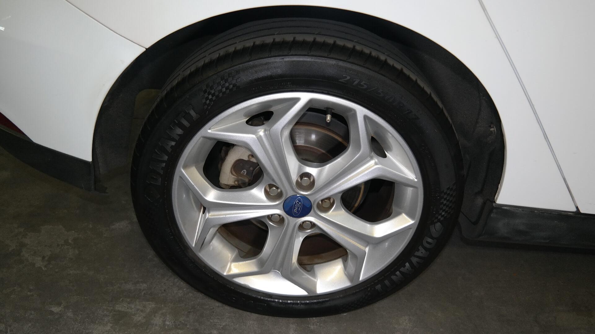 Repossessed Ford Focus 1.0 Ecoboost Ambiente 2015 on auction with a price of R 124,500. Ford Focus 1.0 Ecoboost Ambiente