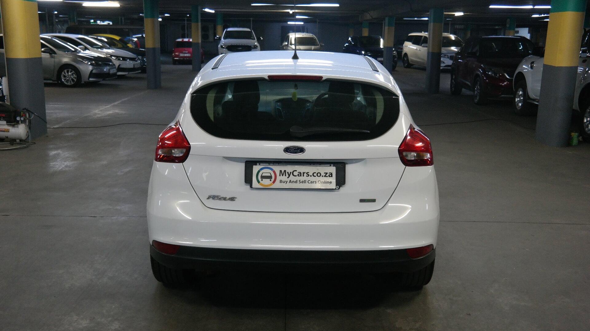 Repossessed Ford Focus 1.0 Ecoboost Ambiente 2015 on auction with a price of R 124,500. Ford Focus 1.0 Ecoboost Ambiente