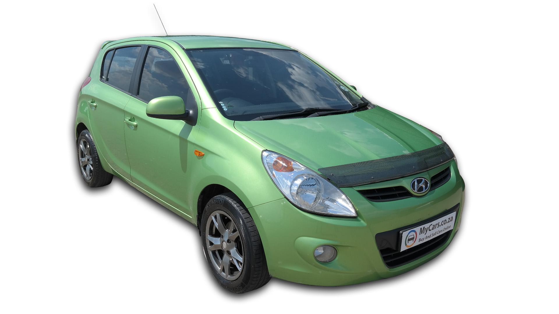 Repossessed Hyundai I20 1.6 2012 on auction with a price of R 105,400. Hyundai I20 1.6