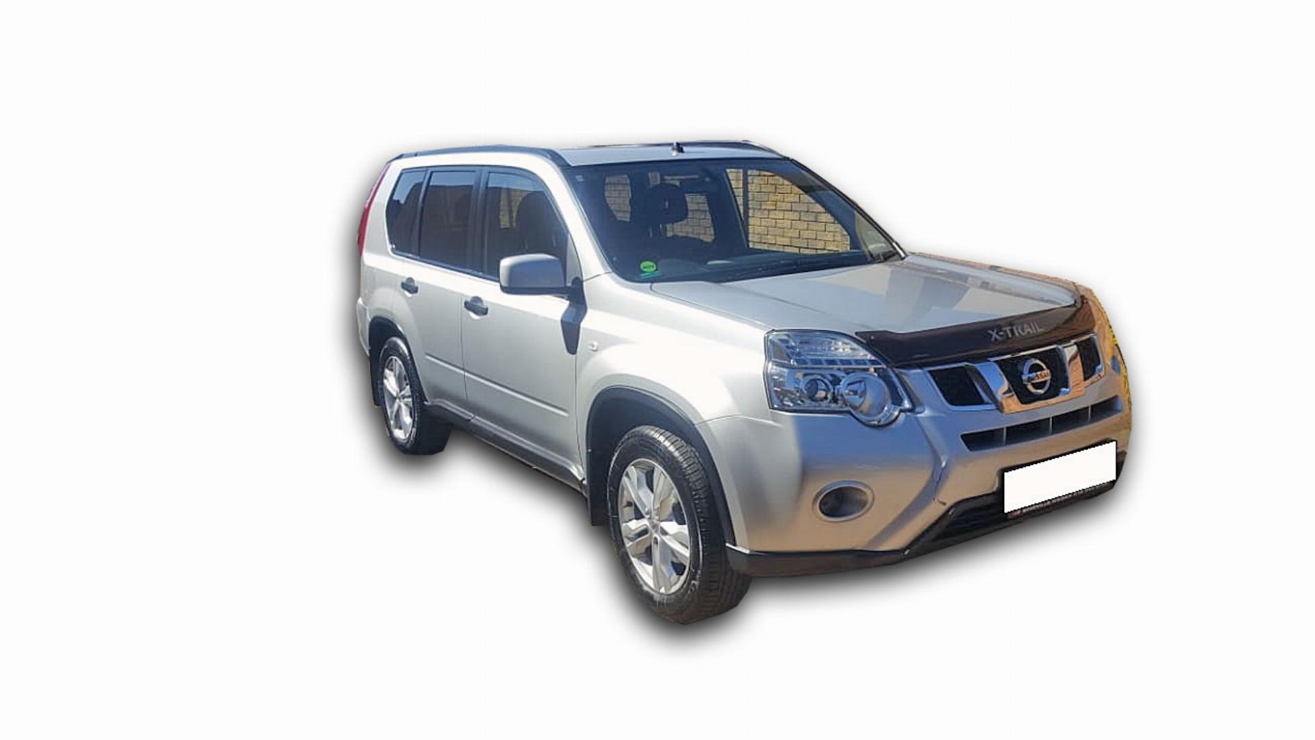 Nissan X-TRAIL 4X2 XE 2.0