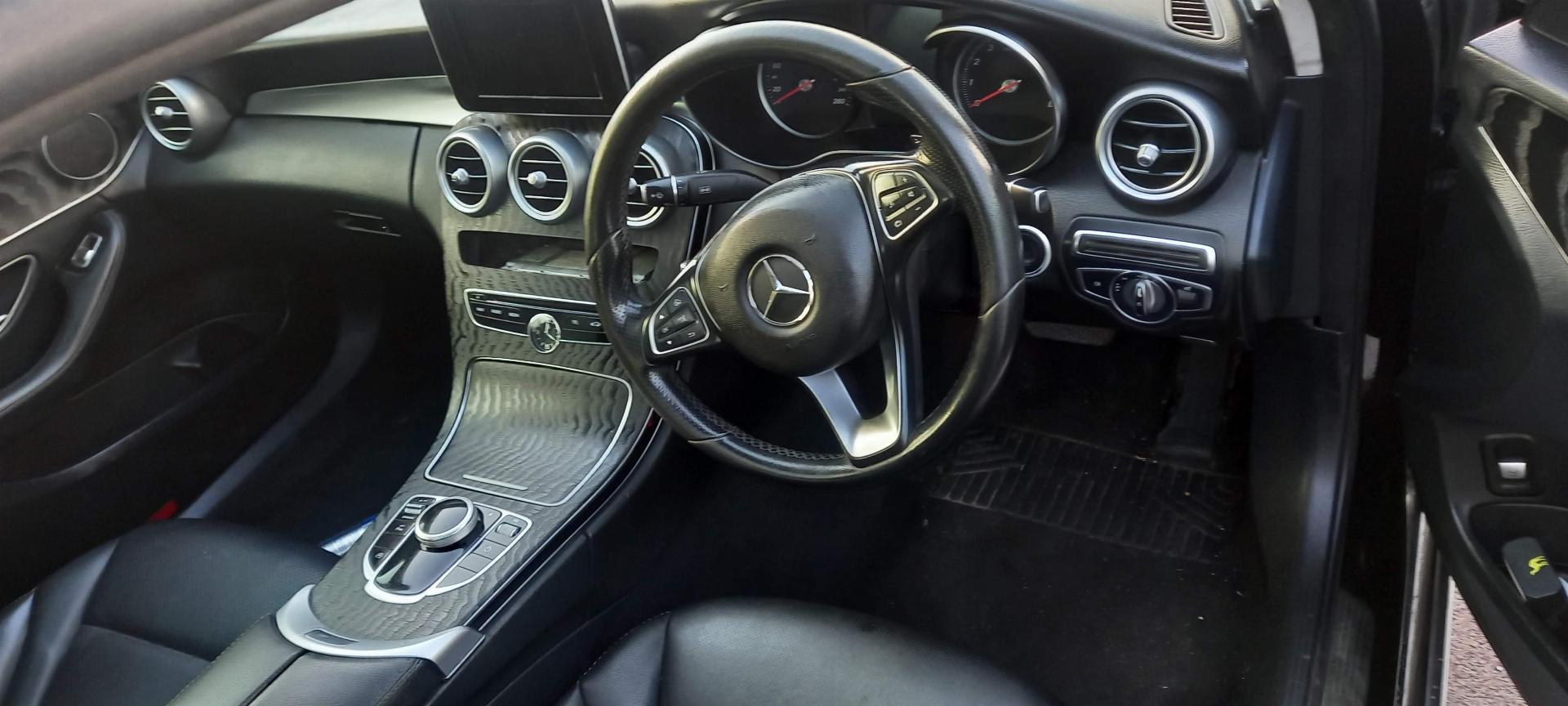 Used Mercedes Benz C200 Avantgarde 2017 on auction with a price of R 235,000. Mercedes Benz C200 Avantgarde