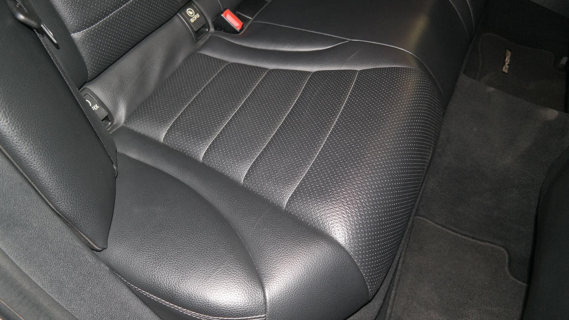 Repossessed Mercedes Benz C Class C250 Bluetec Amg Line A/T 2016 on auction with a price of R 313,100. Mercedes Benz C Class C250 Bluetec Amg Line A/T