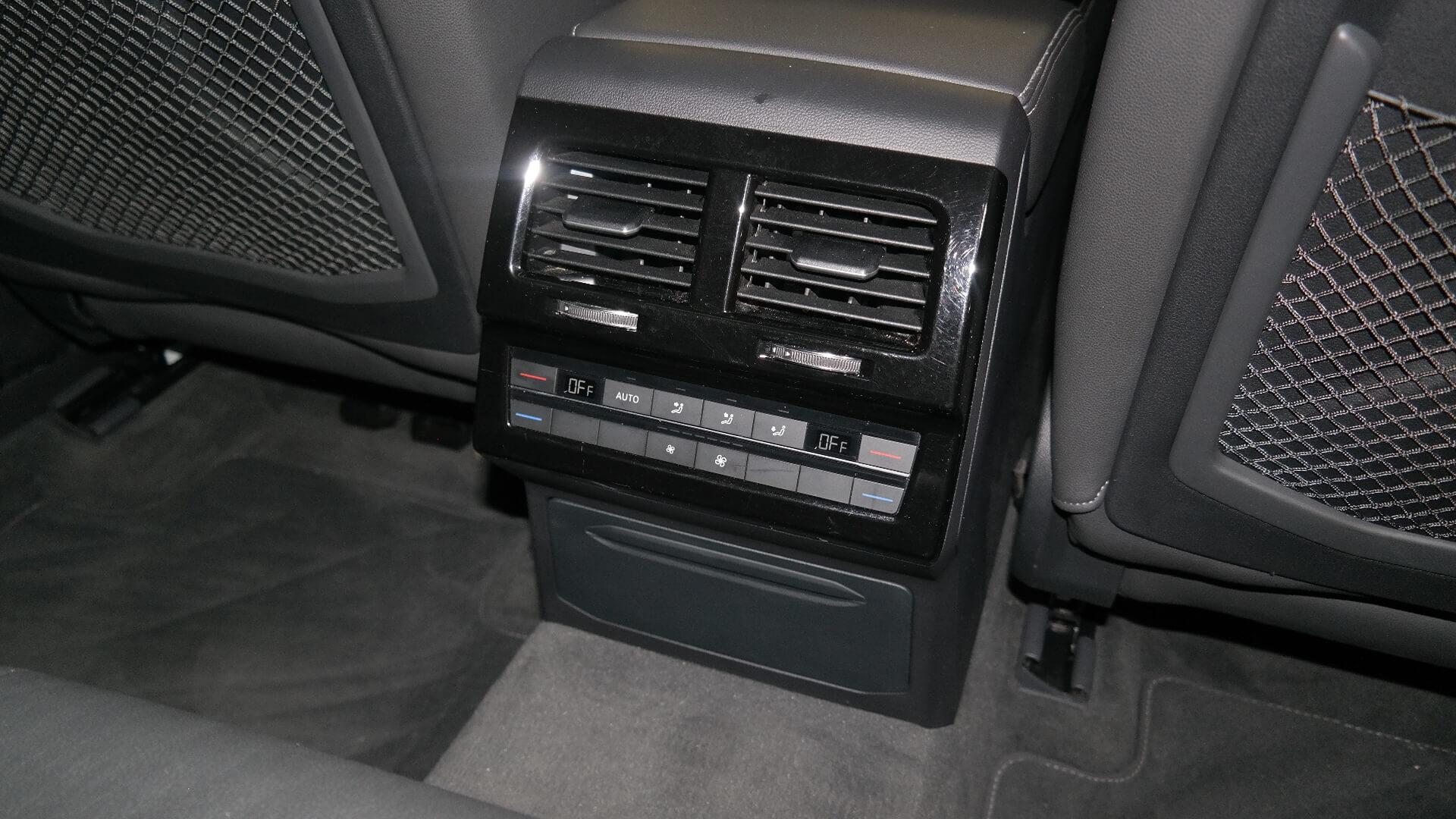 Fleet Volkswagen Touareg 3.0 TDI V6 EX 2021 on auction with a price of R 1,183,900. Volkswagen Touareg 3.0 TDI V6 EX