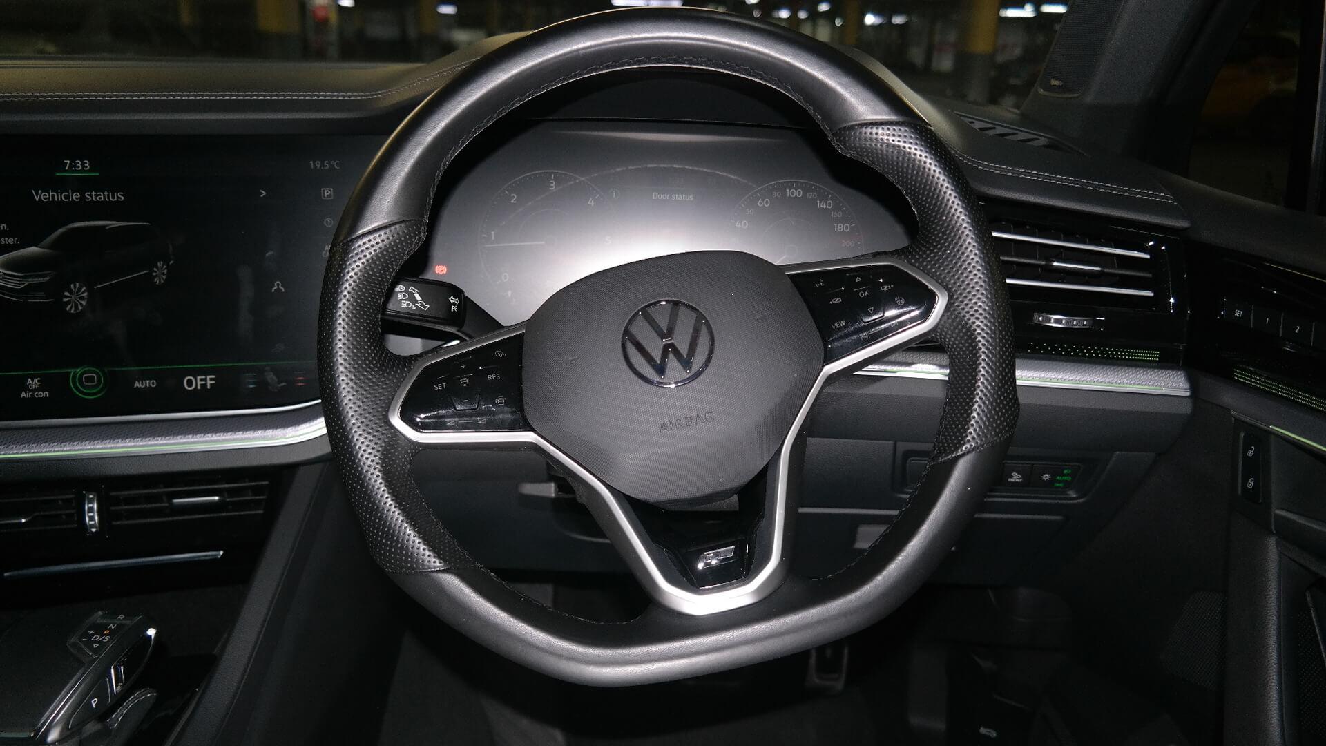 Fleet Volkswagen Touareg 3.0 TDI V6 EX 2021 on auction with a price of R 1,183,900. Volkswagen Touareg 3.0 TDI V6 EX