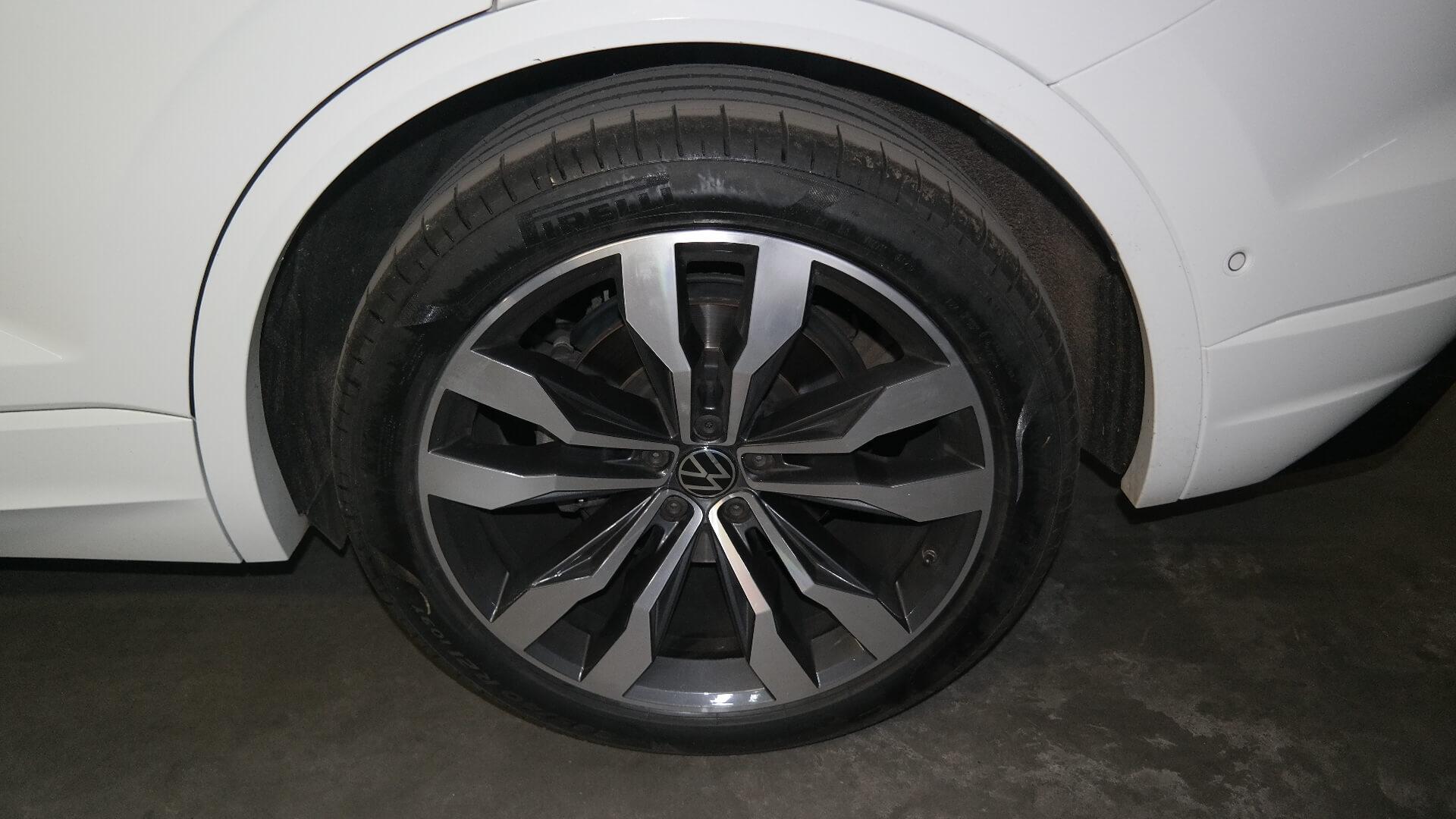 Fleet Volkswagen Touareg 3.0 TDI V6 EX 2021 on auction with a price of R 1,183,900. Volkswagen Touareg 3.0 TDI V6 EX