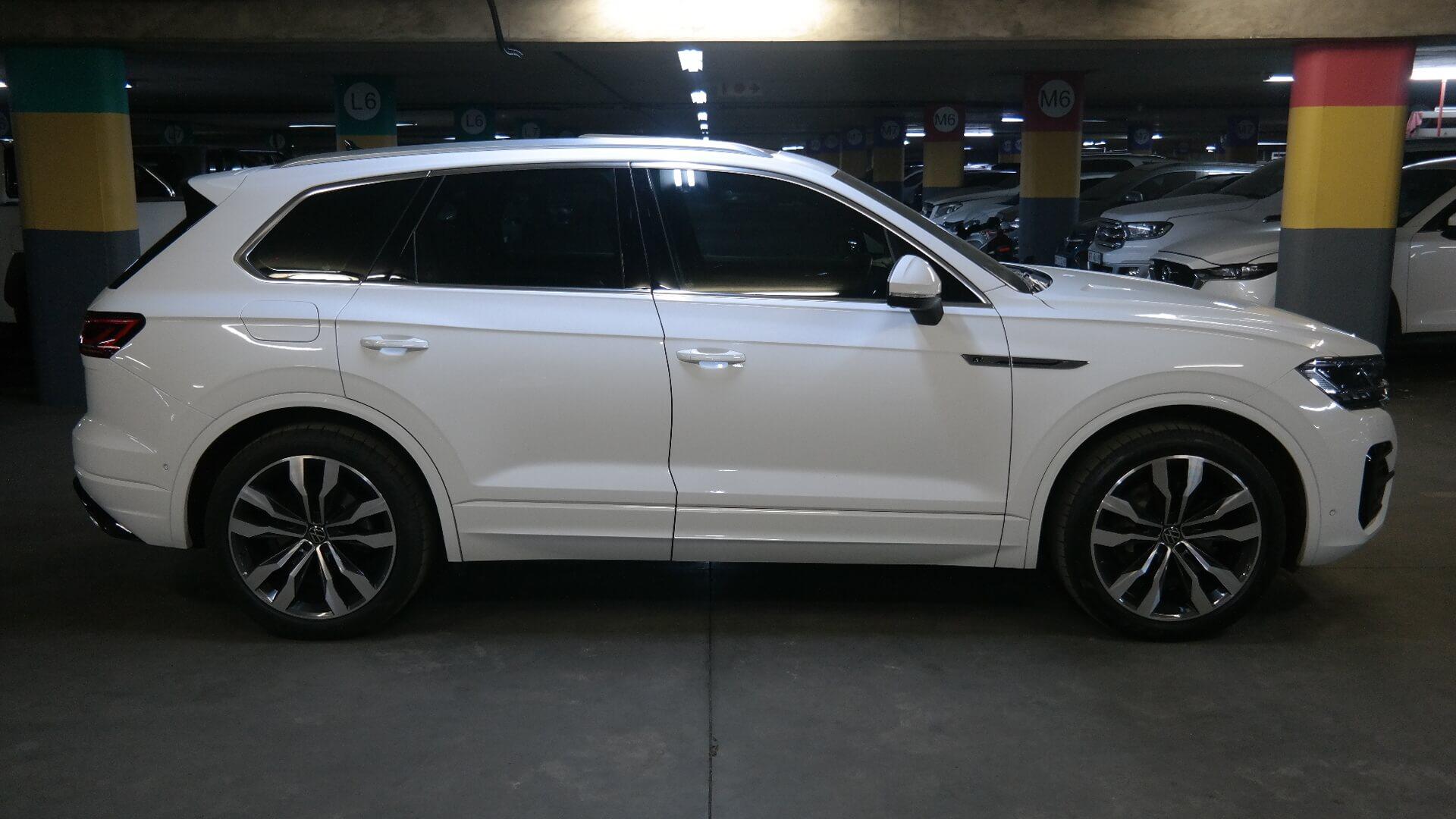 Fleet Volkswagen Touareg 3.0 TDI V6 EX 2021 on auction with a price of R 1,183,900. Volkswagen Touareg 3.0 TDI V6 EX