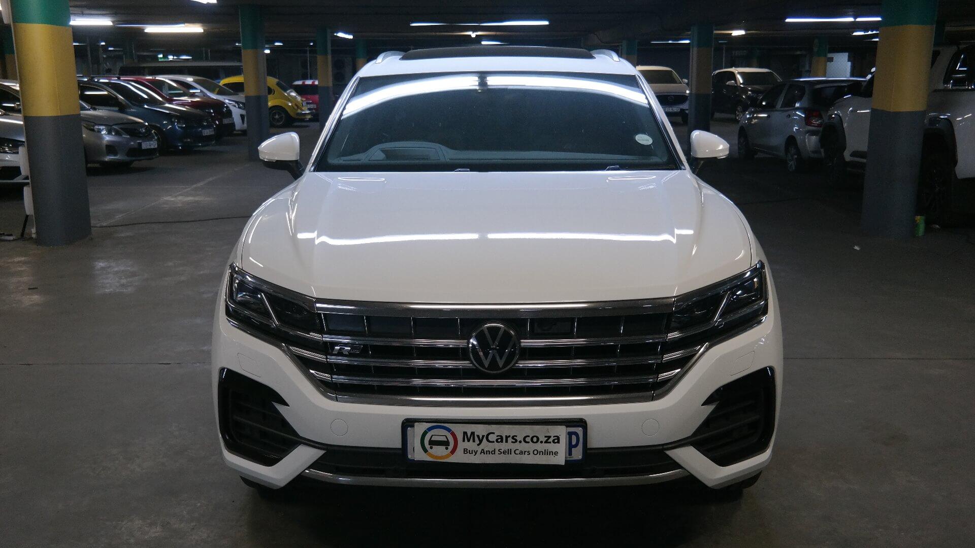 Fleet Volkswagen Touareg 3.0 TDI V6 EX 2021 on auction with a price of R 1,183,900. Volkswagen Touareg 3.0 TDI V6 EX