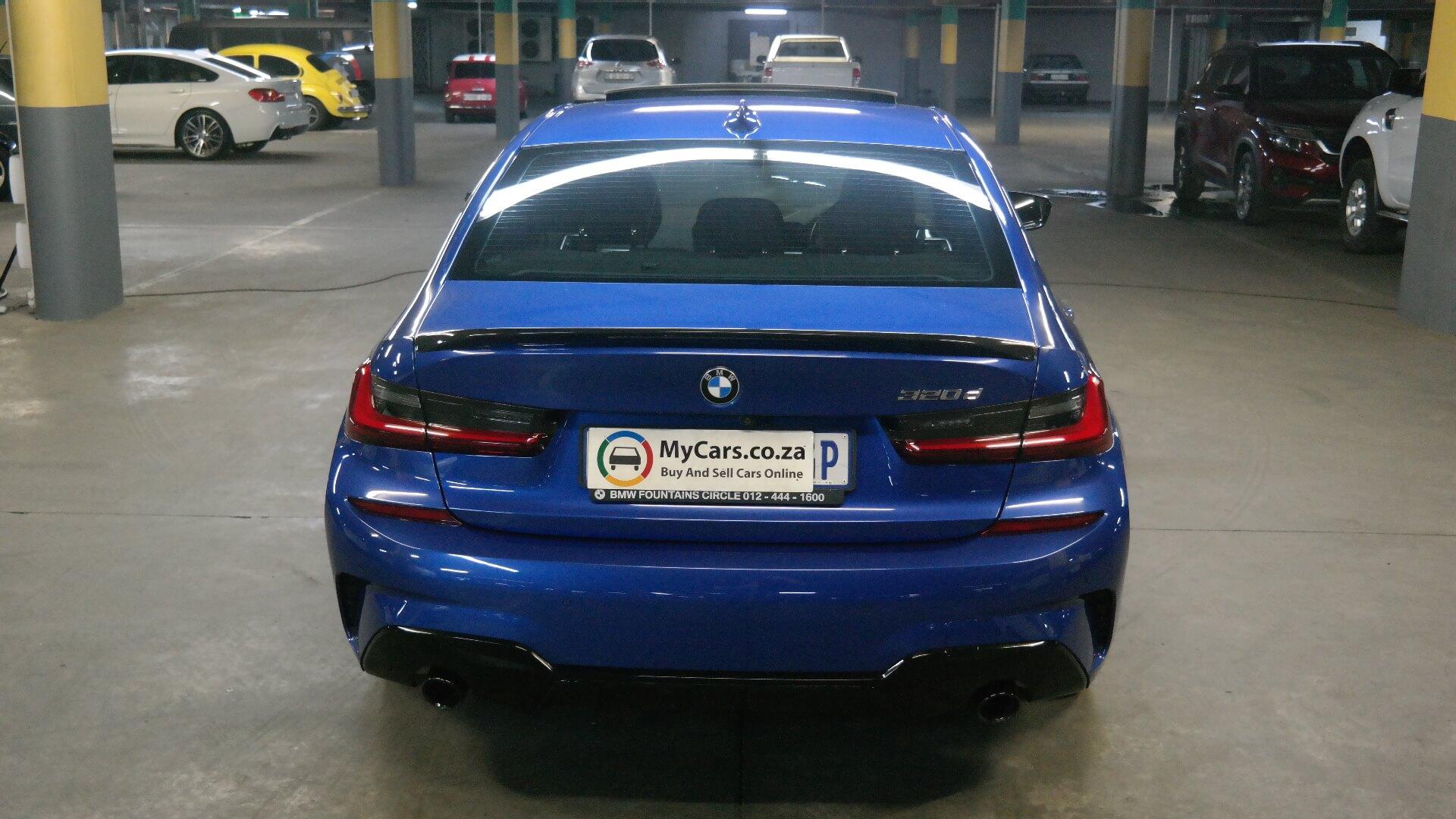 Repossessed BMW 3 Series 320D M Mzansi Edition A/T (G20) 2022 on auction with a price of R 695,400. BMW 3 Series 320D M Mzansi Edition A/T (G20)