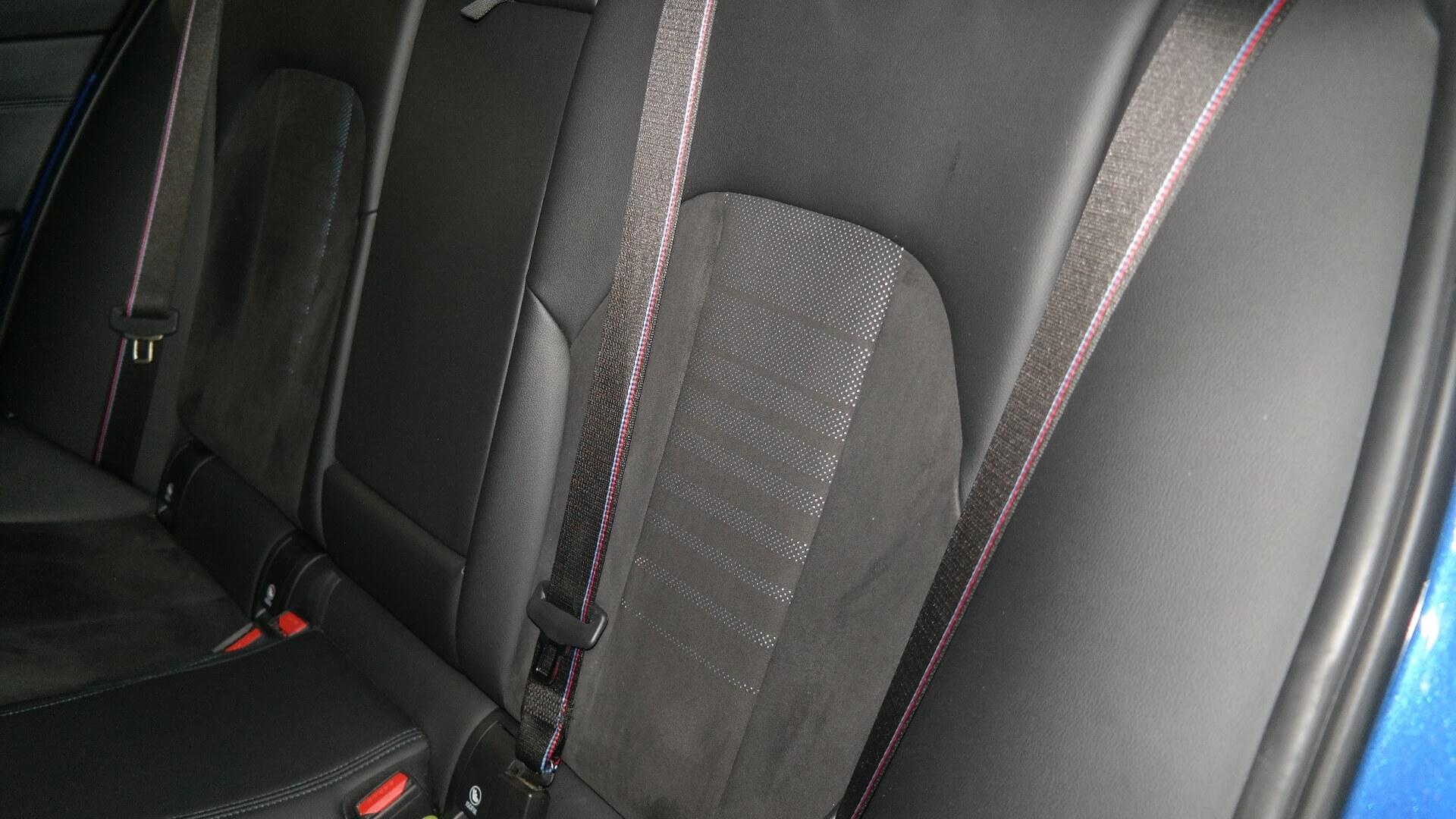 Repossessed BMW 3 Series 320D M Mzansi Edition A/T (G20) 2022 on auction with a price of R 695,400. BMW 3 Series 320D M Mzansi Edition A/T (G20)