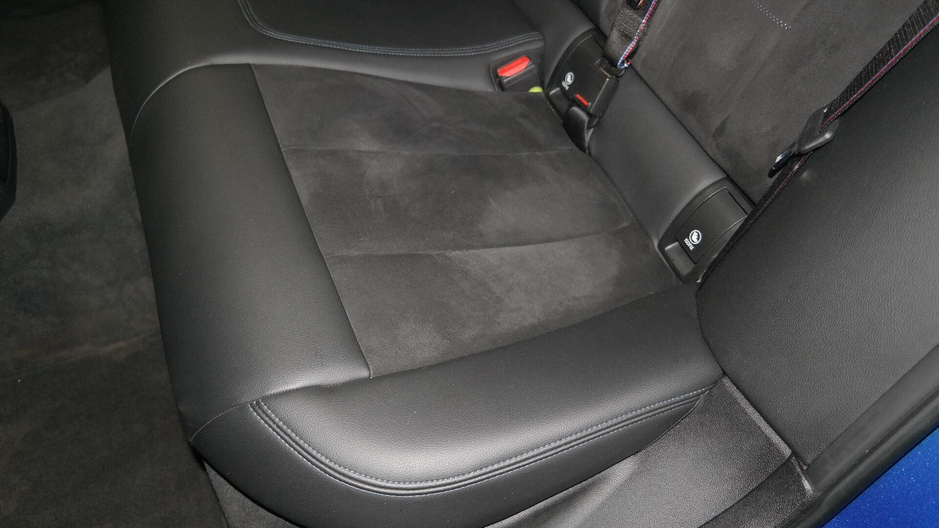 Repossessed BMW 3 Series 320D M Mzansi Edition A/T (G20) 2022 on auction with a price of R 695,400. BMW 3 Series 320D M Mzansi Edition A/T (G20)